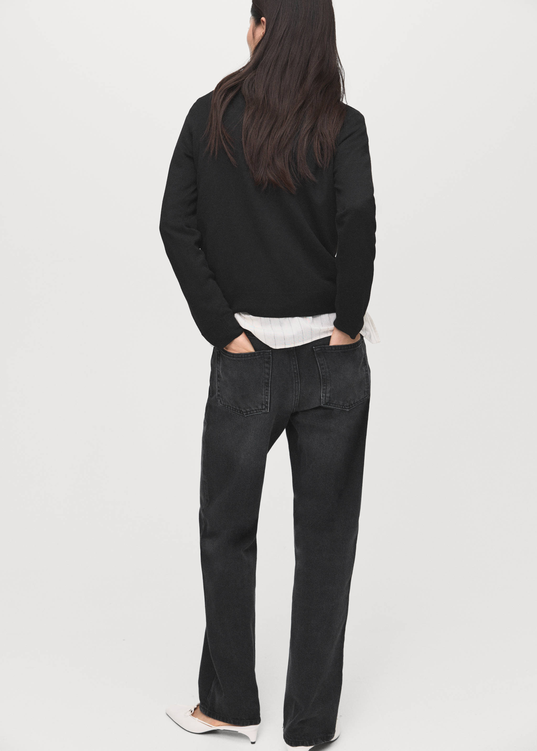 Fine-knit crew-neck sweater - Reverse of the article