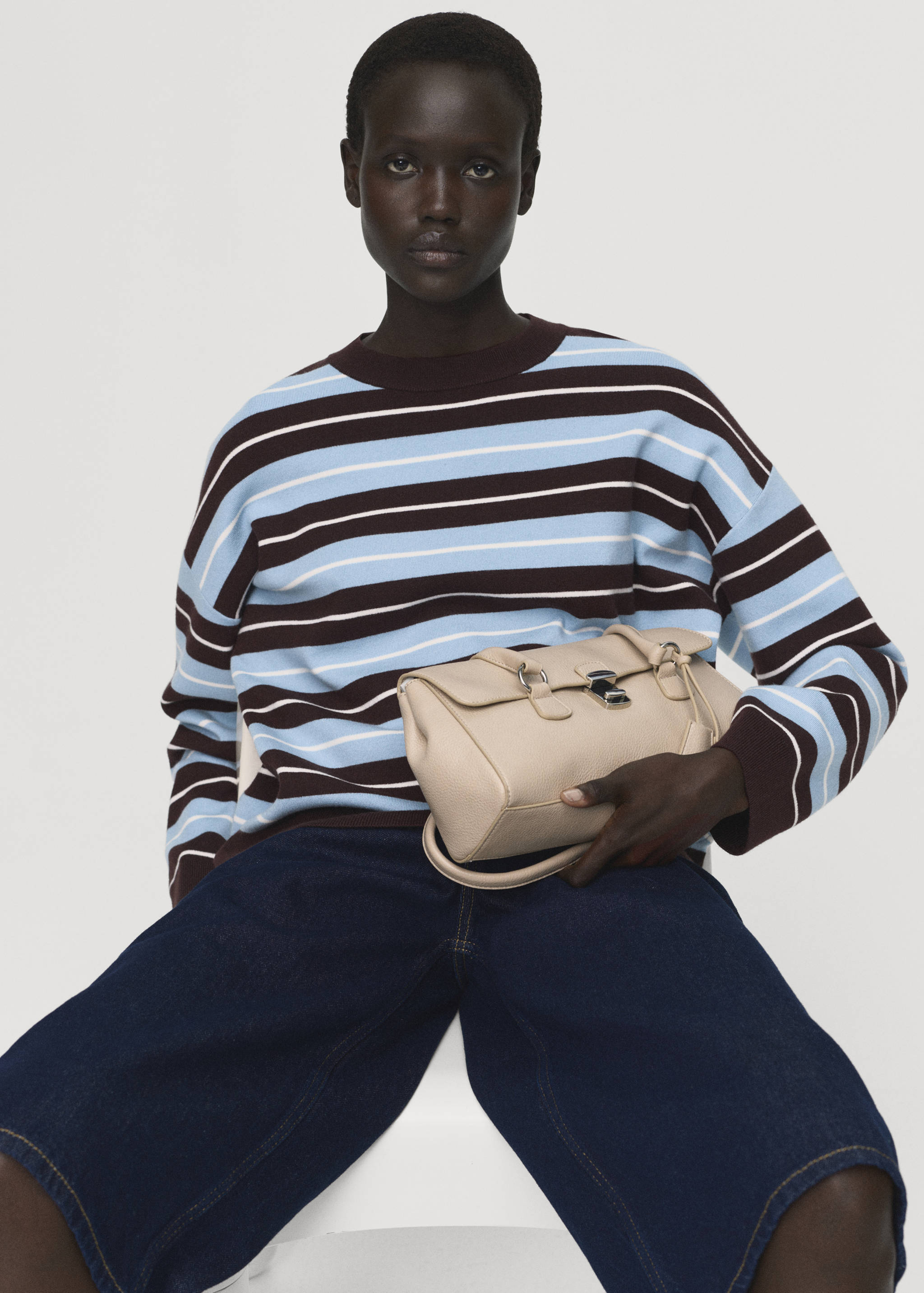 Oversized striped sweater - Details of the article 2