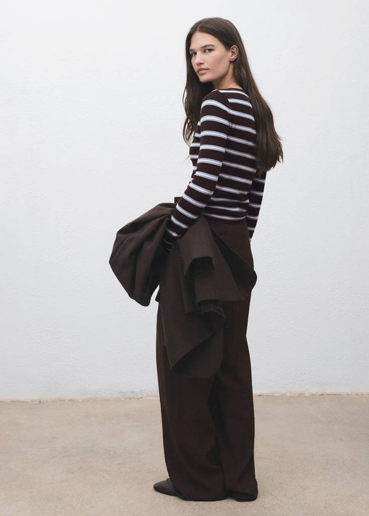 Striped fine knit sweater — Chocolate