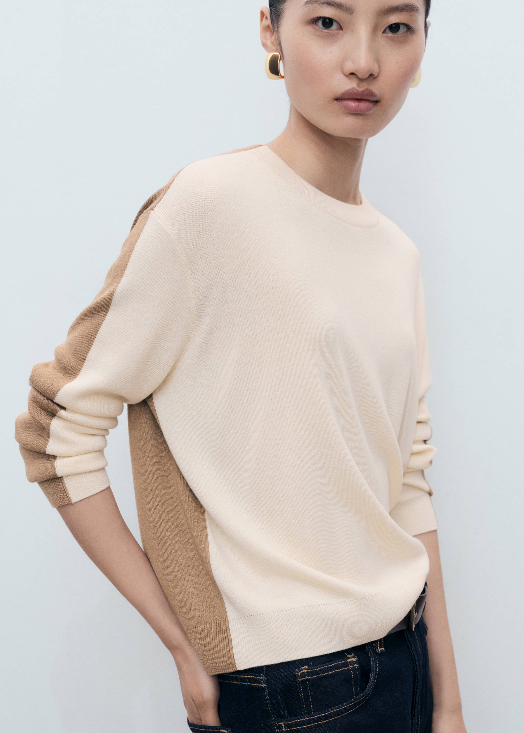 كنزة تصميم متناسق - رؤية وسط