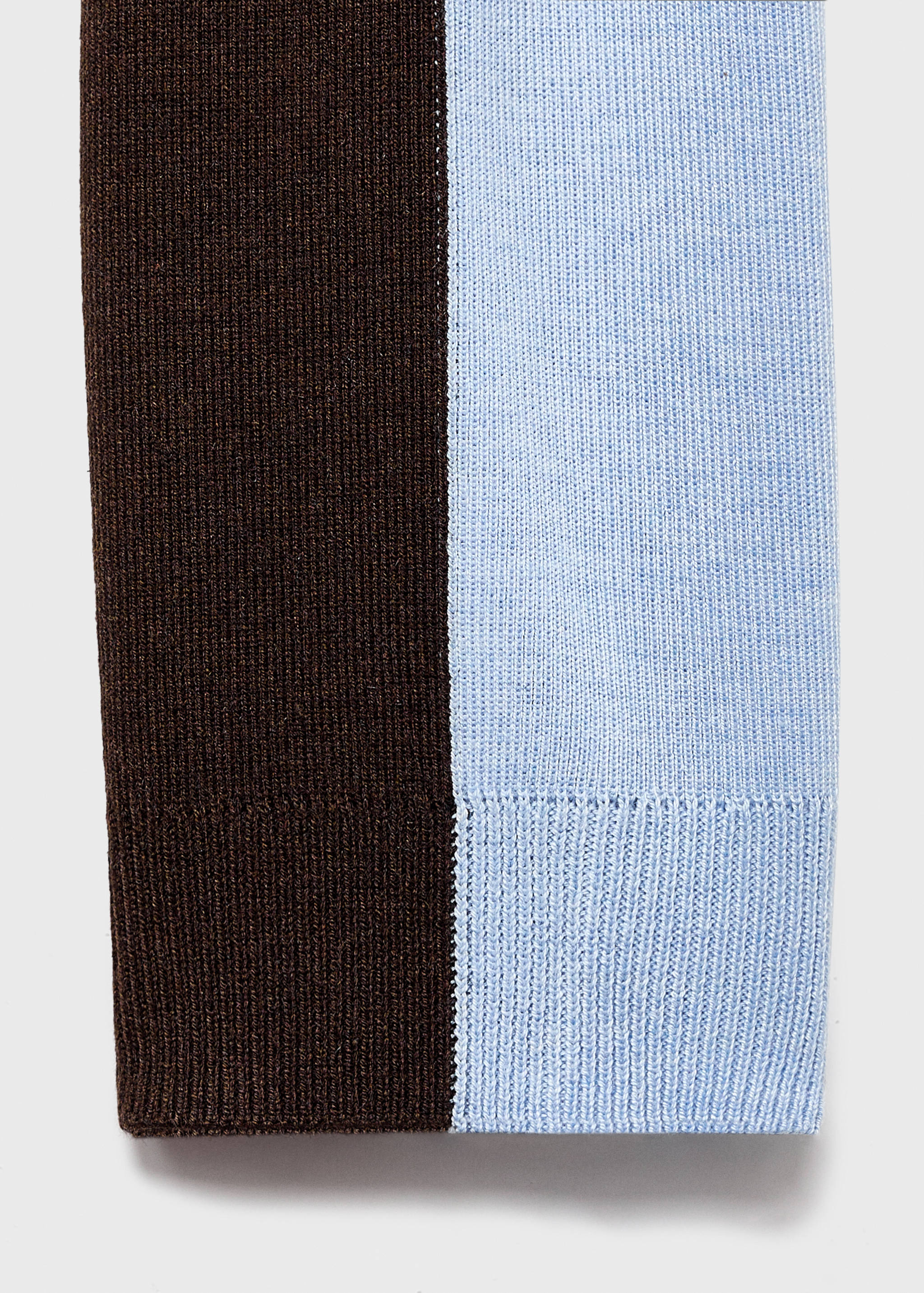 Combined-design sweater - Details of the article 0