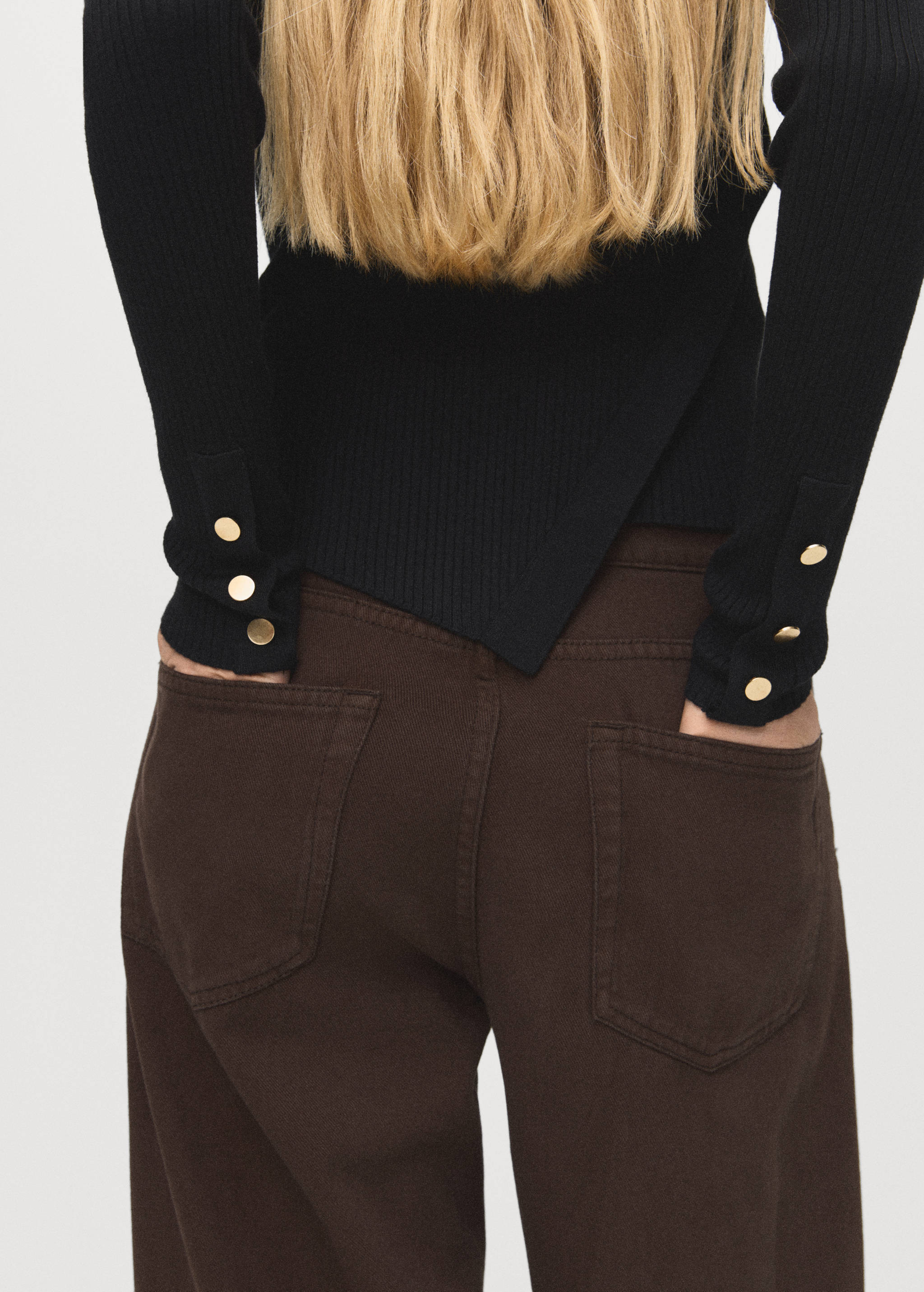 Pull asymétrique avec boutons - Détail de l'article 6