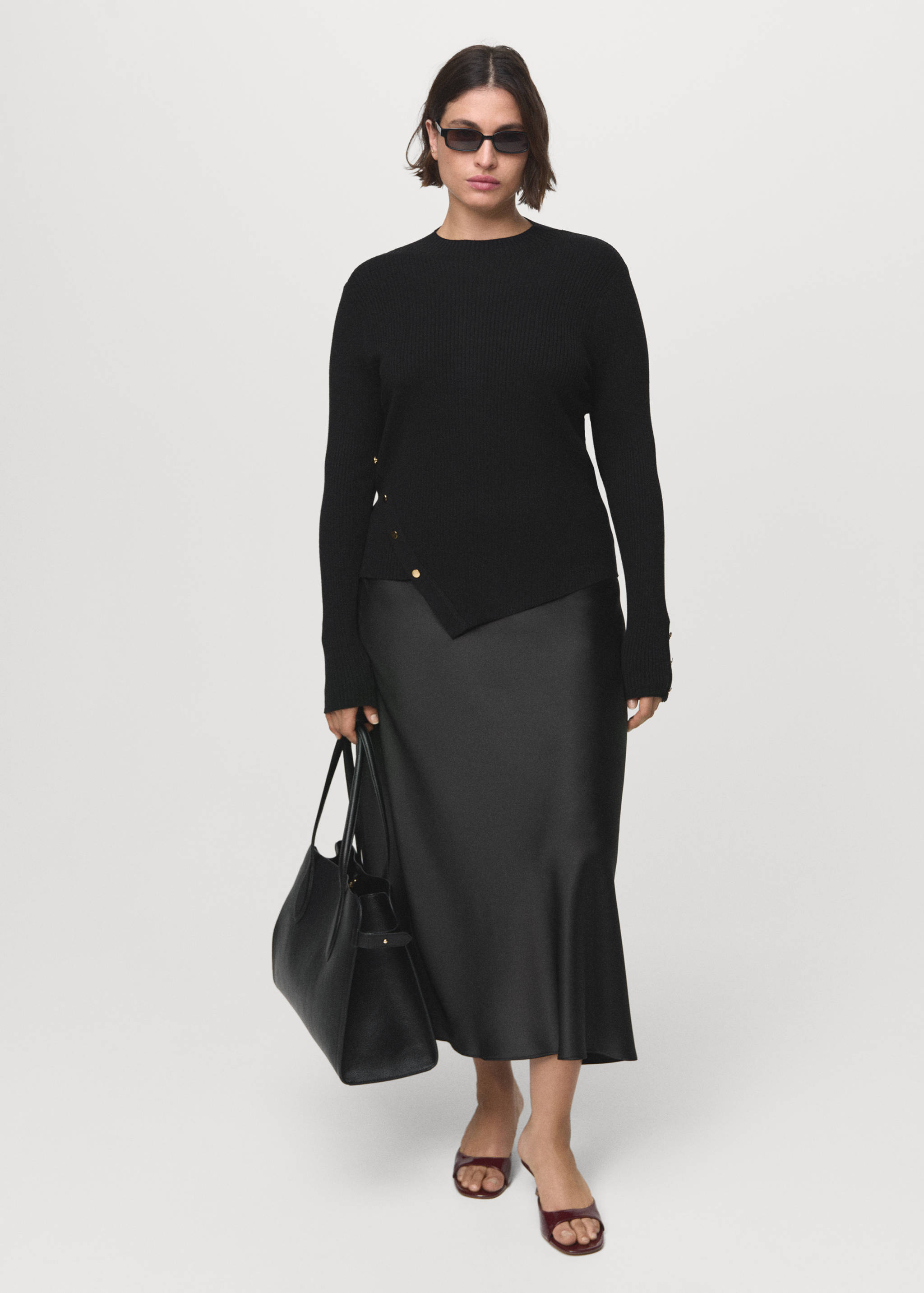 Pull asymétrique avec boutons - Détail de l'article 3