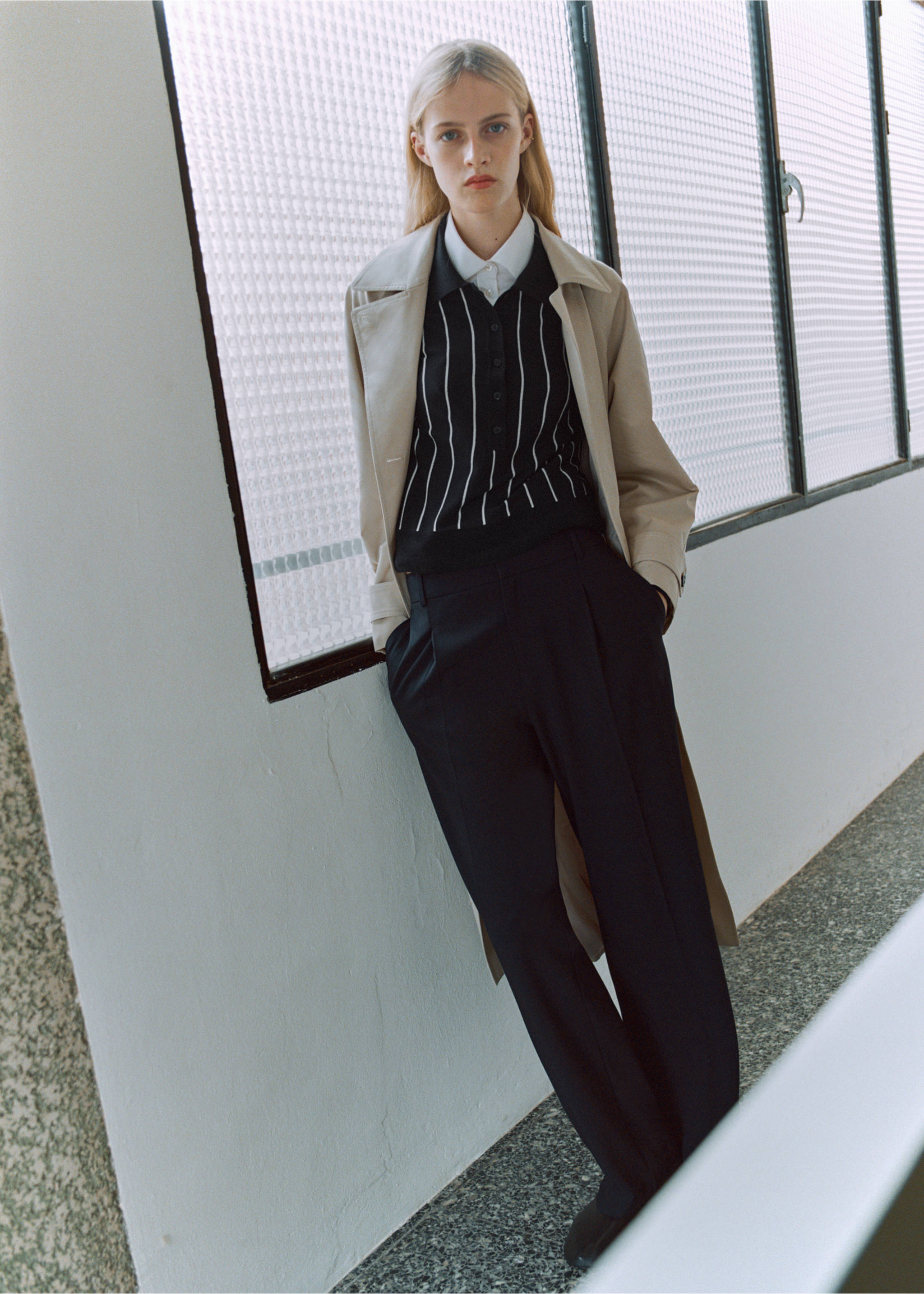 Striped polo-neck sweater - Details of the article 2, Navy. Ref: 17005827-00.