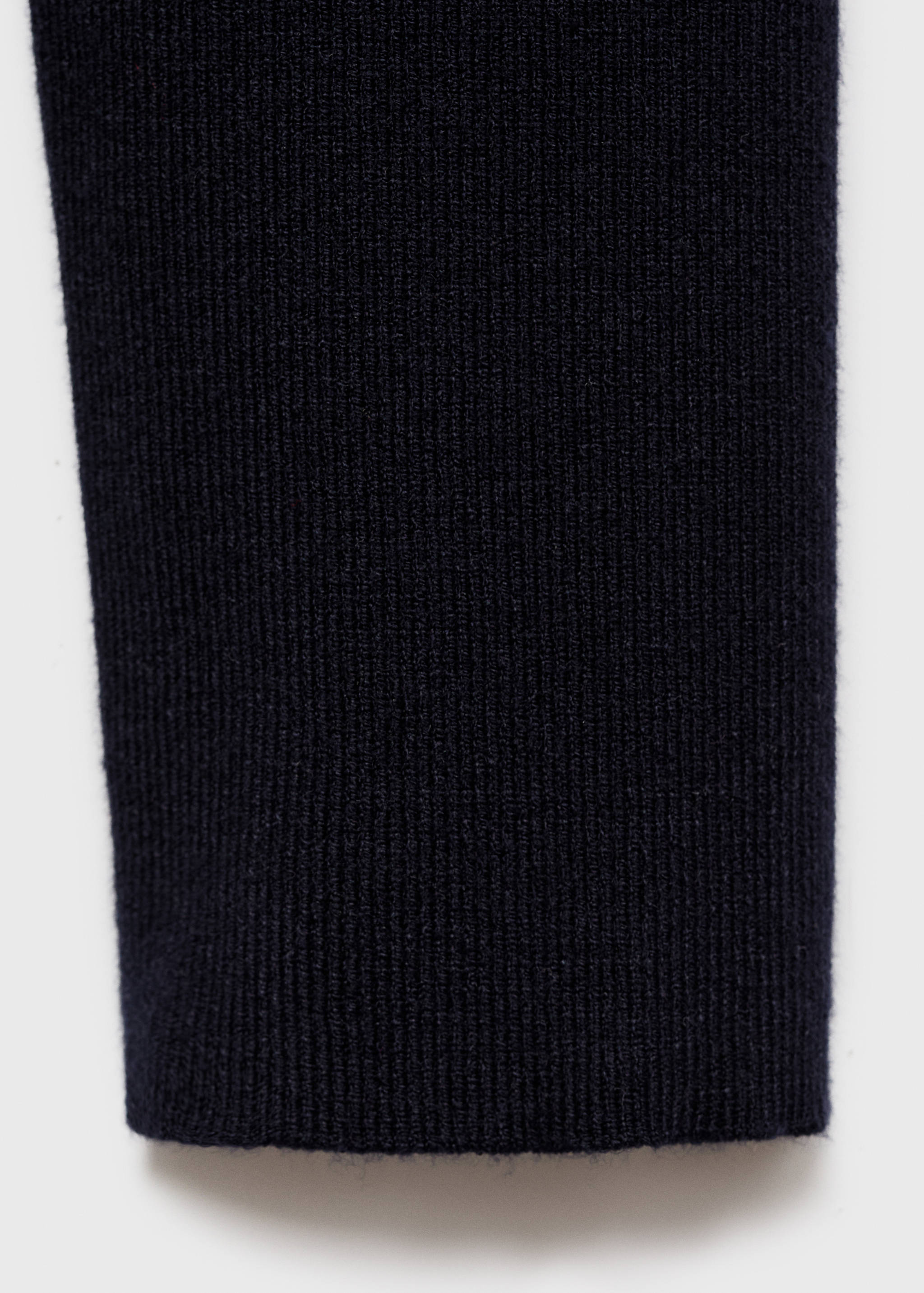 Combined shirt-collar sweater - Details of the article 0