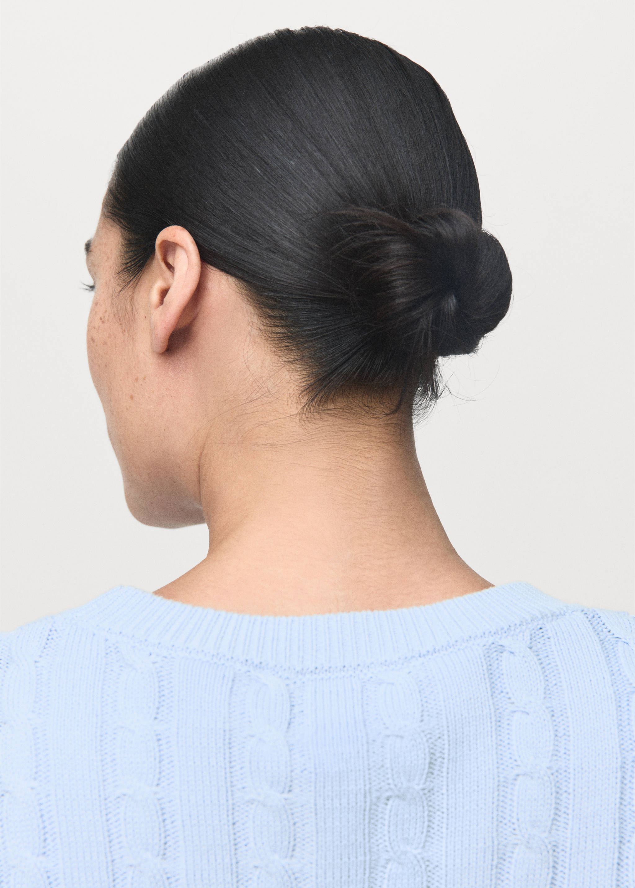 Camisola malha trançada - Pormenor do artigo 4