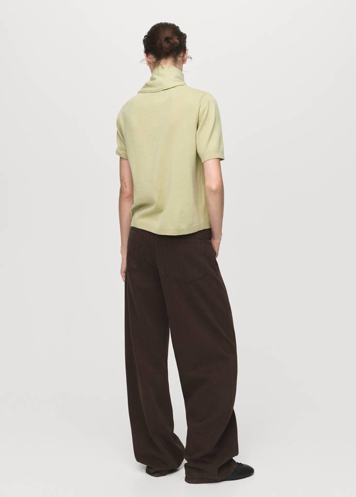 Short-sleeved sweater with scarf — Pastel Green
