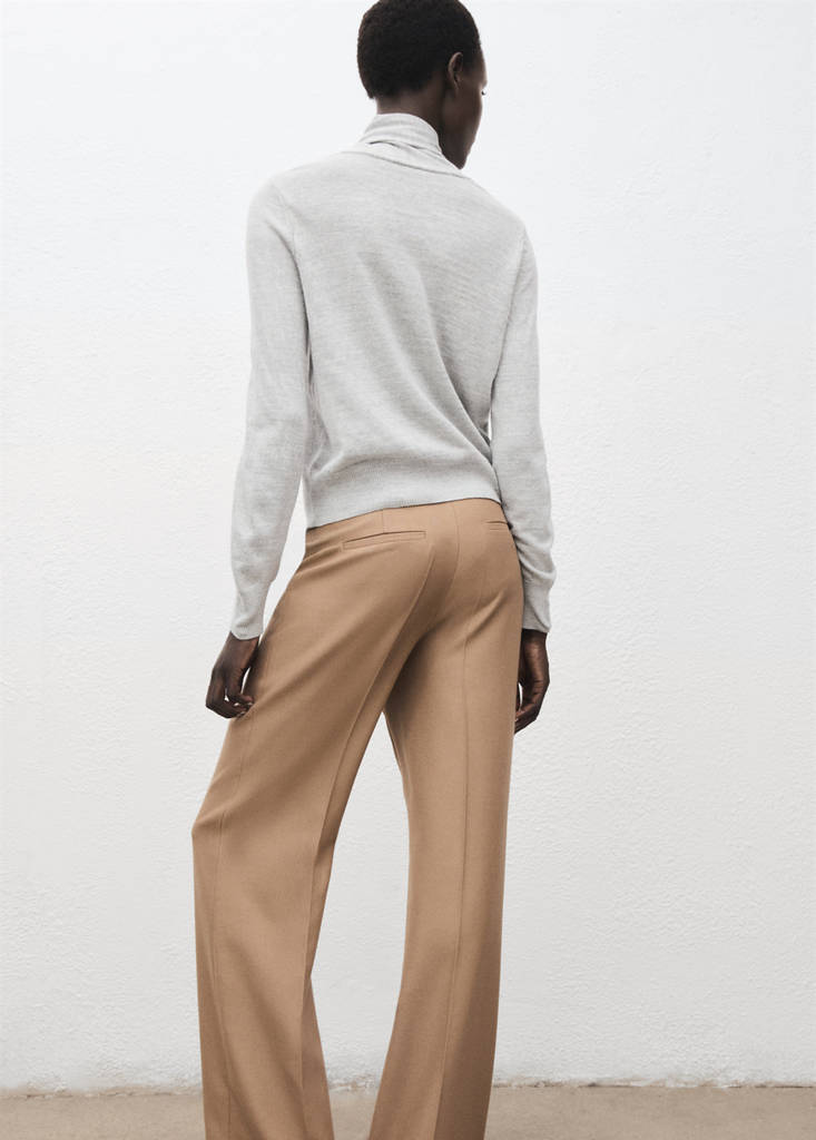 Turtleneck sweater with knot — Grey