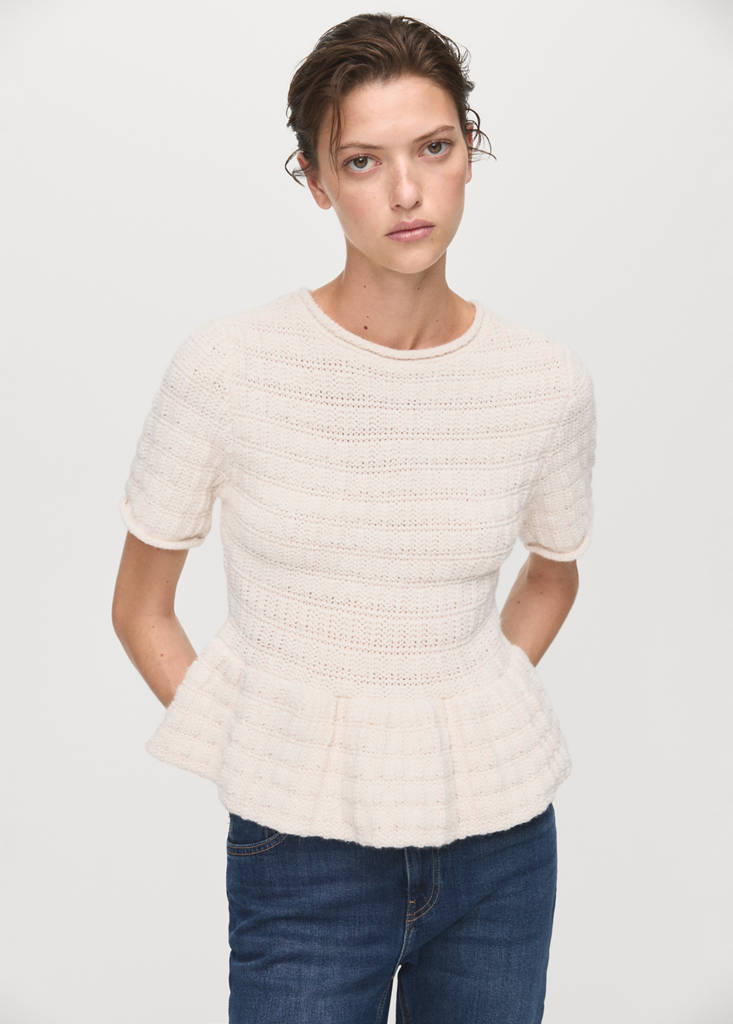 Textured sweater with ruffles — Ecru