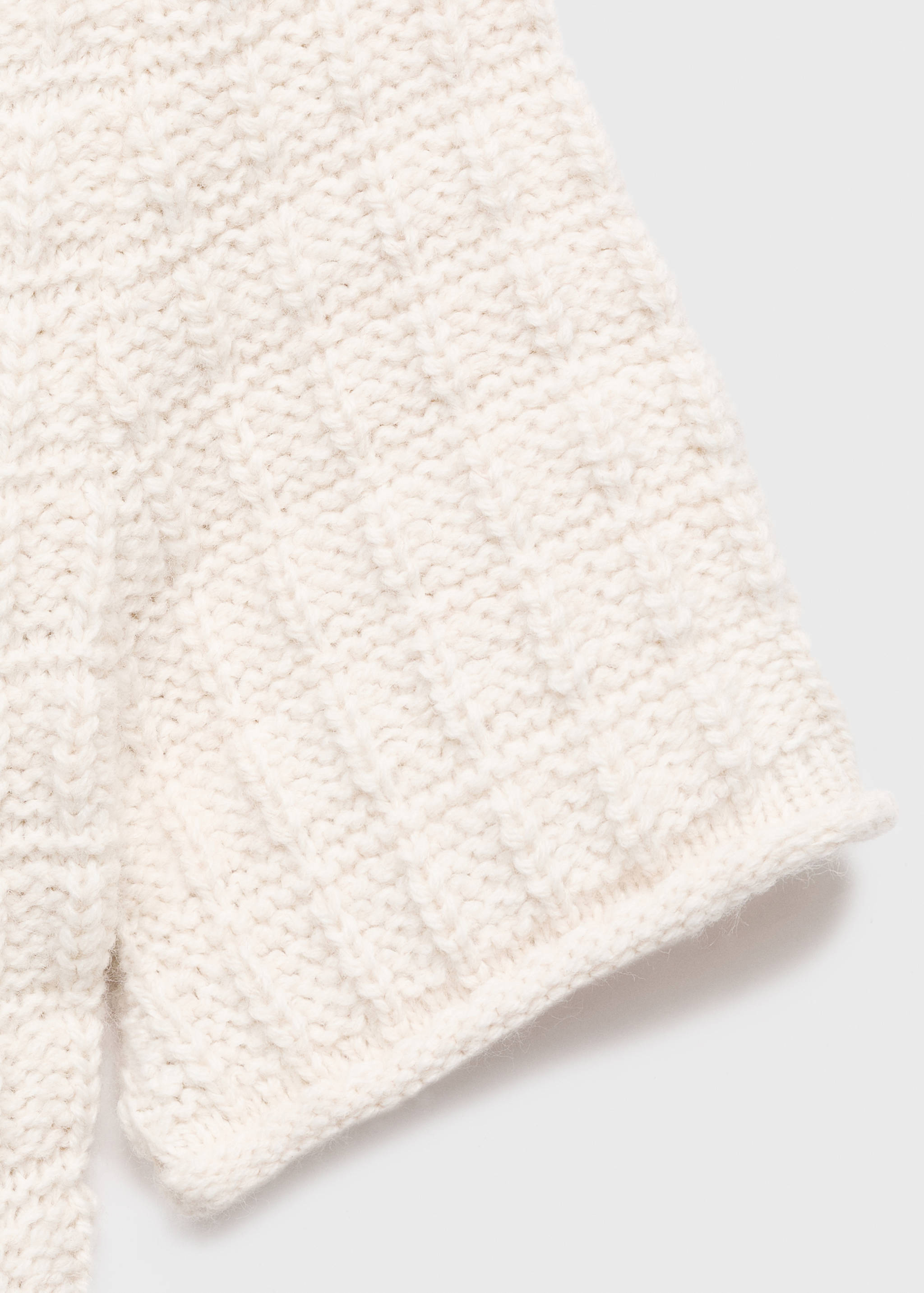 بلوزة بنسيج محبوك مع تفاصيل متموجة - تفاصيل المنتج 8