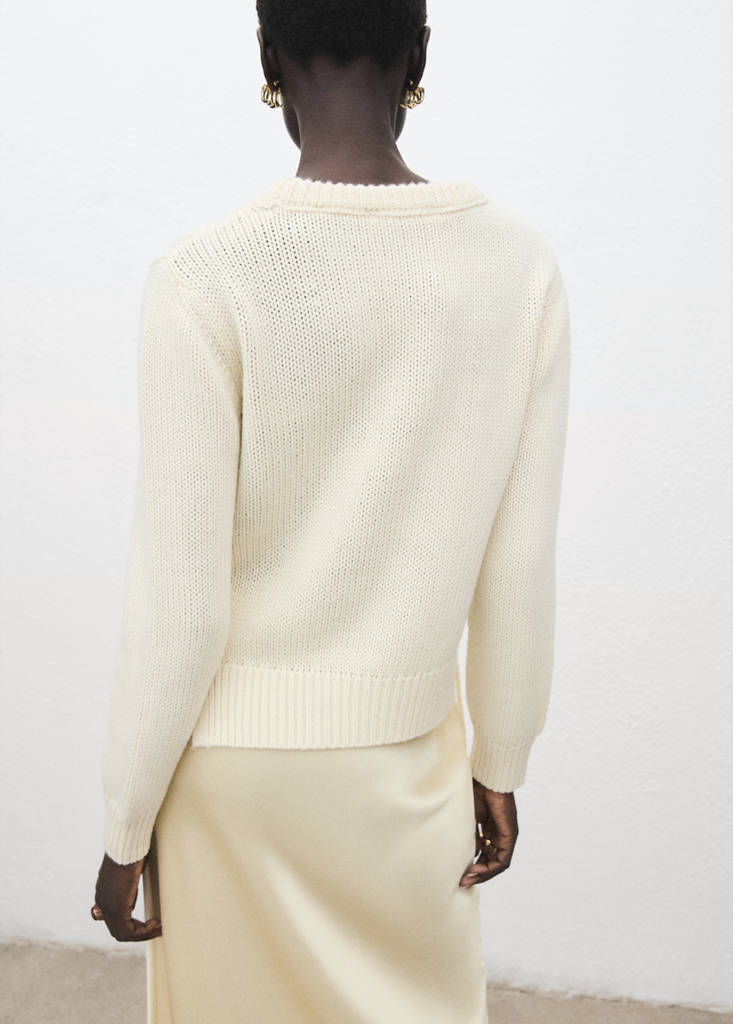 Knitted sweater with tie slits — Ecru