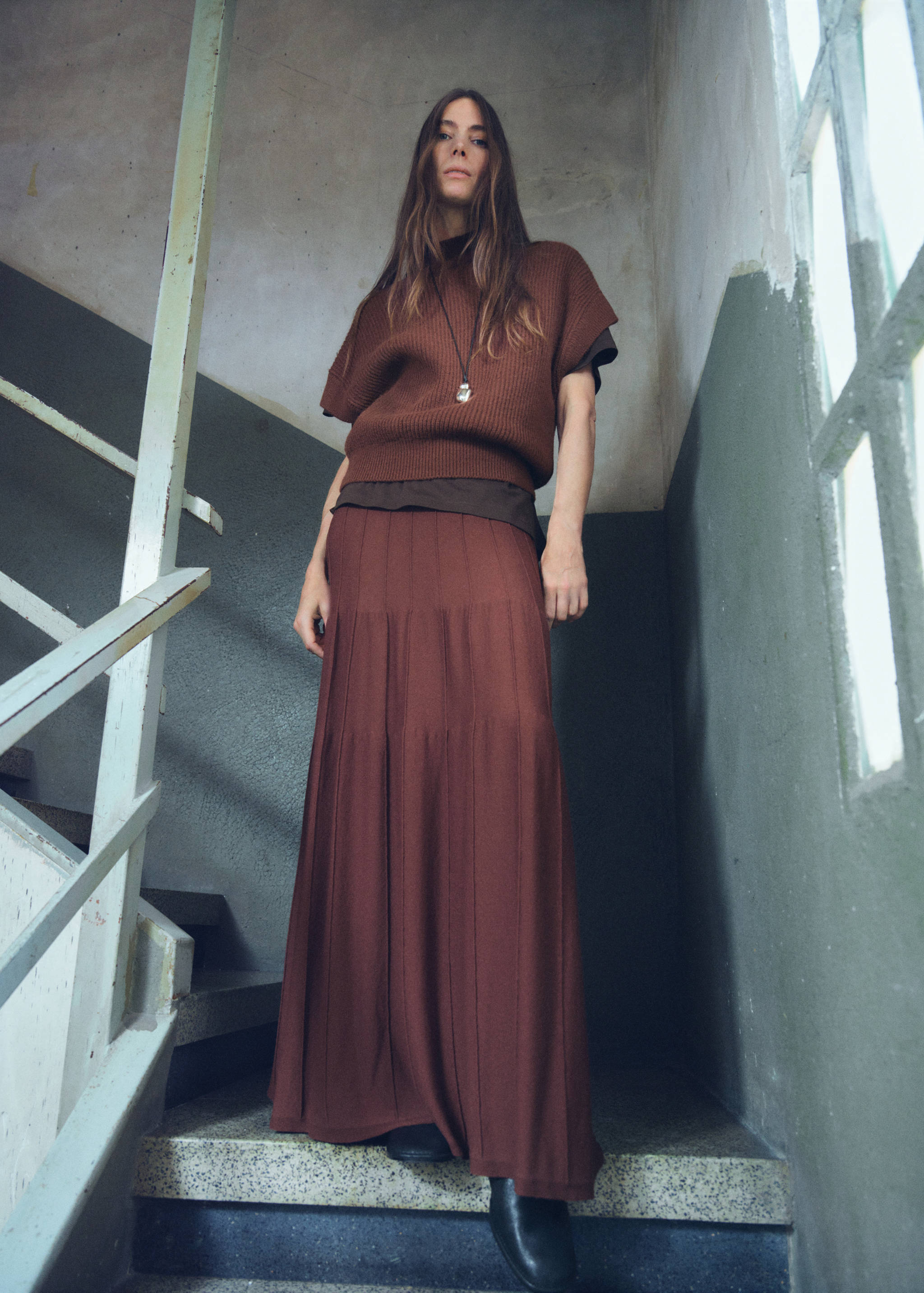 كنزة برقبة بيركنز وأكمام قصيرة - رؤية عامة