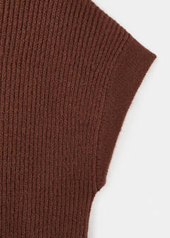 Perkins-neck short-sleeved sweater — Brown 5