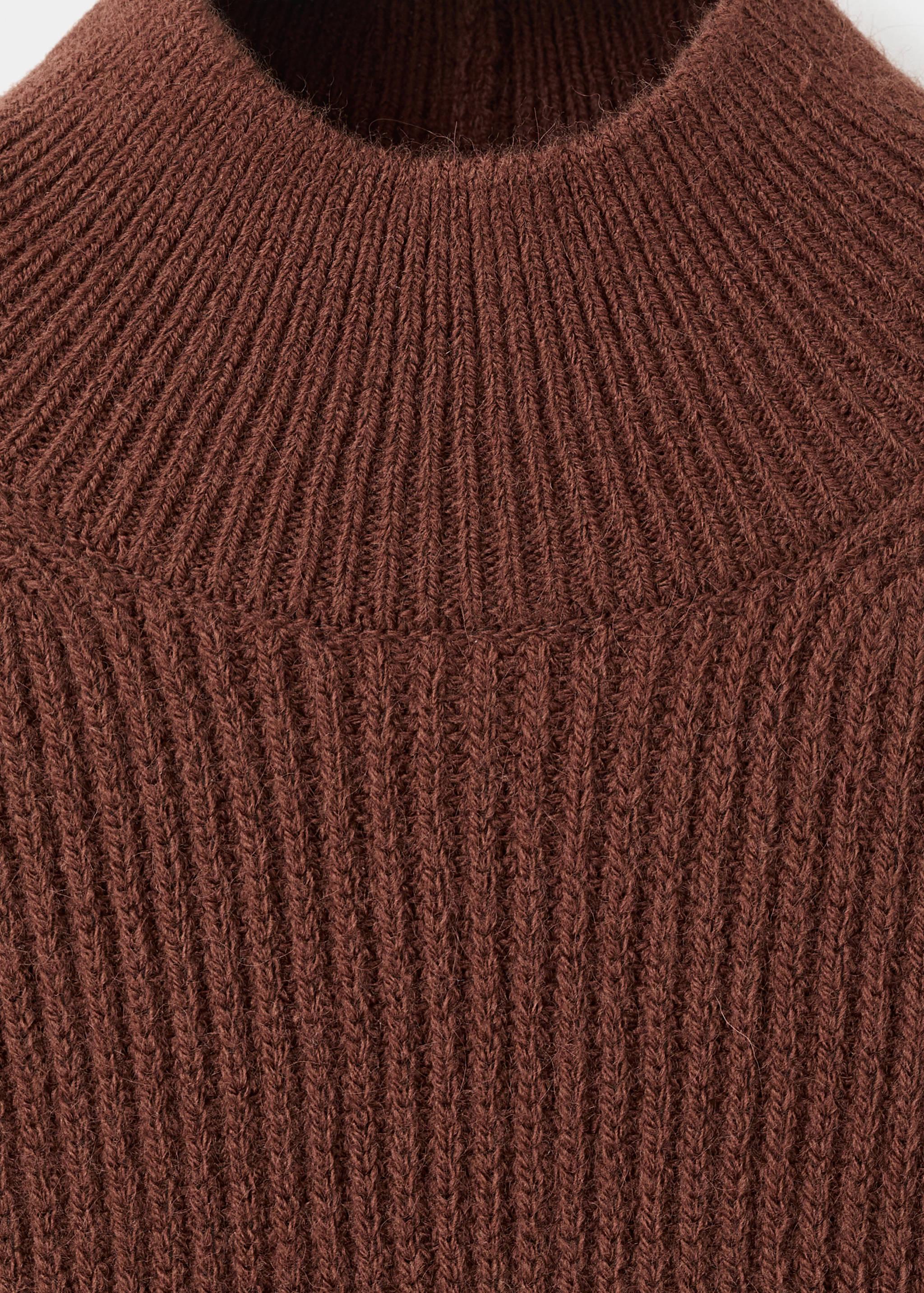 كنزة برقبة بيركنز وأكمام قصيرة - تفاصيل المنتج 0