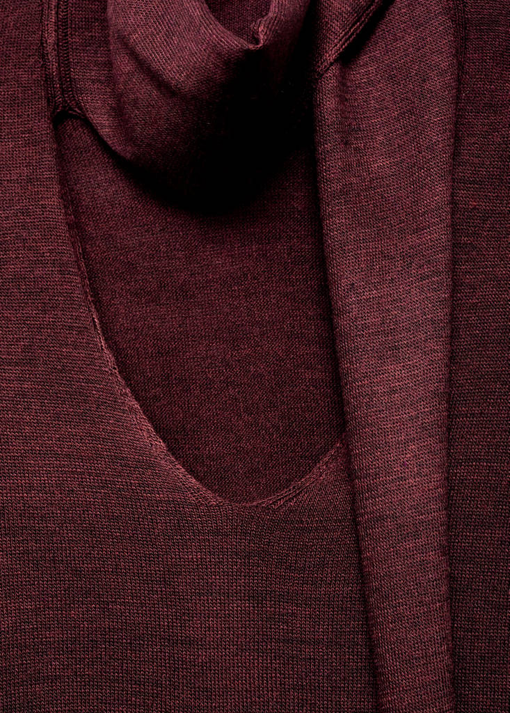 V-neck sweater with scarf — Wine