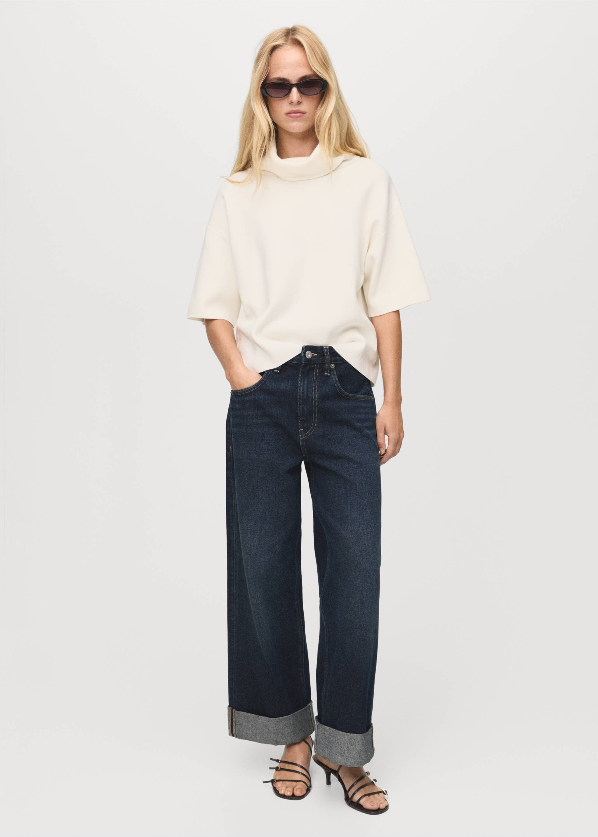 Short-sleeved turtleneck sweater - General plane, Ecru. Ref: 17005852-00.