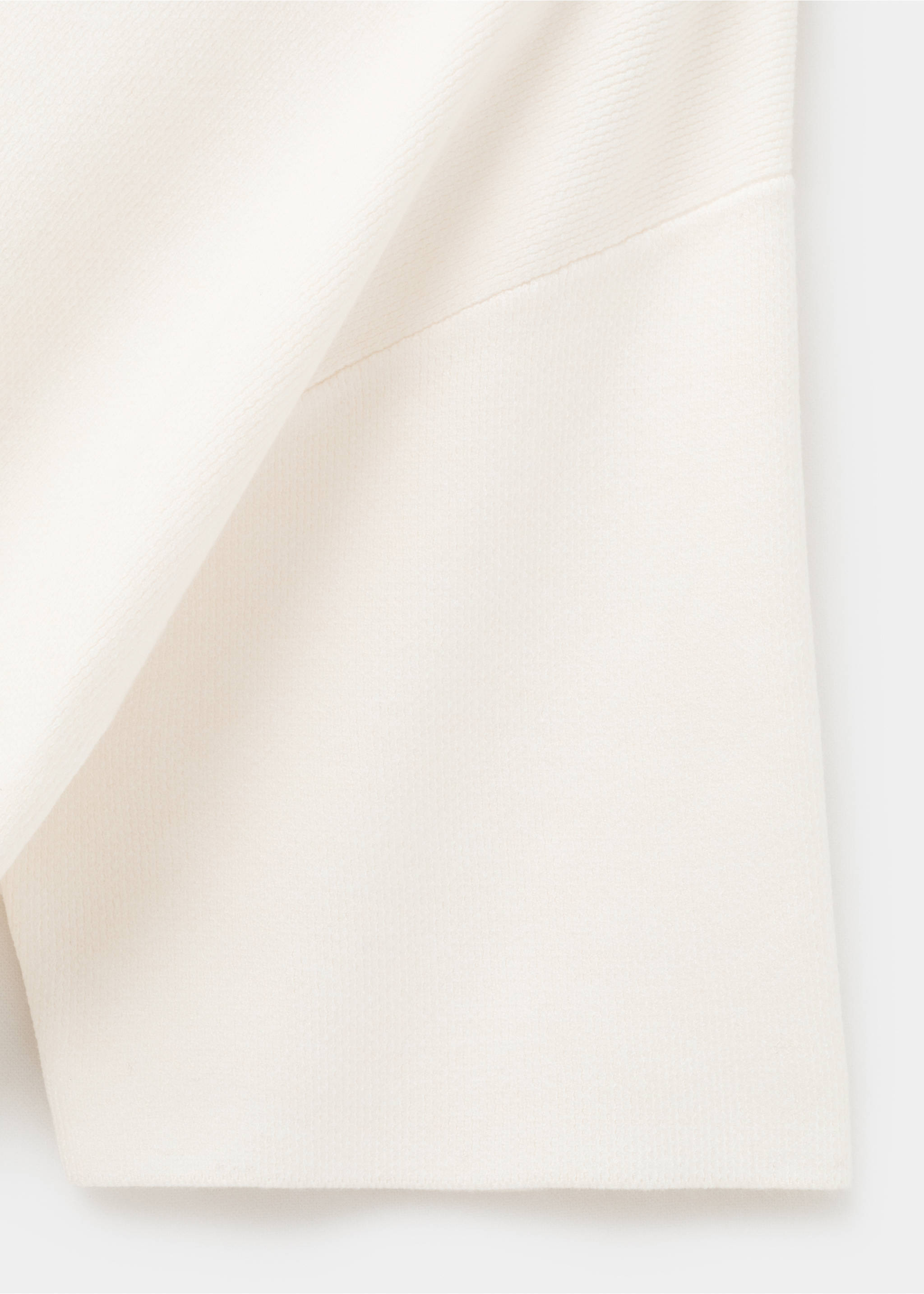 Short-sleeved turtleneck sweater - Details of the article 8, Ecru. Ref: 17005852-00.