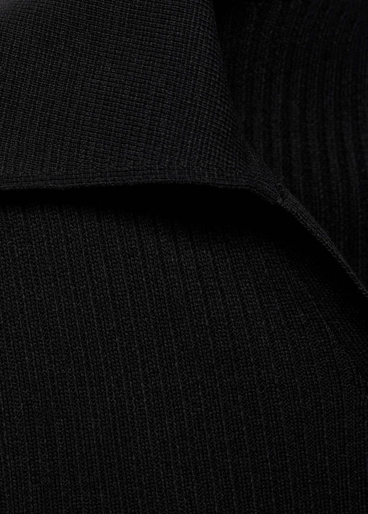 Ribbed sweater with jewel button — Black