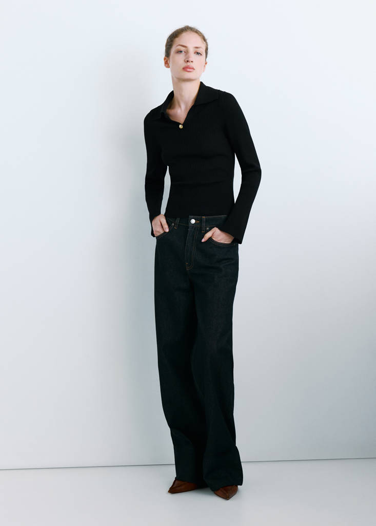 Ribbed sweater with jewel button — Black