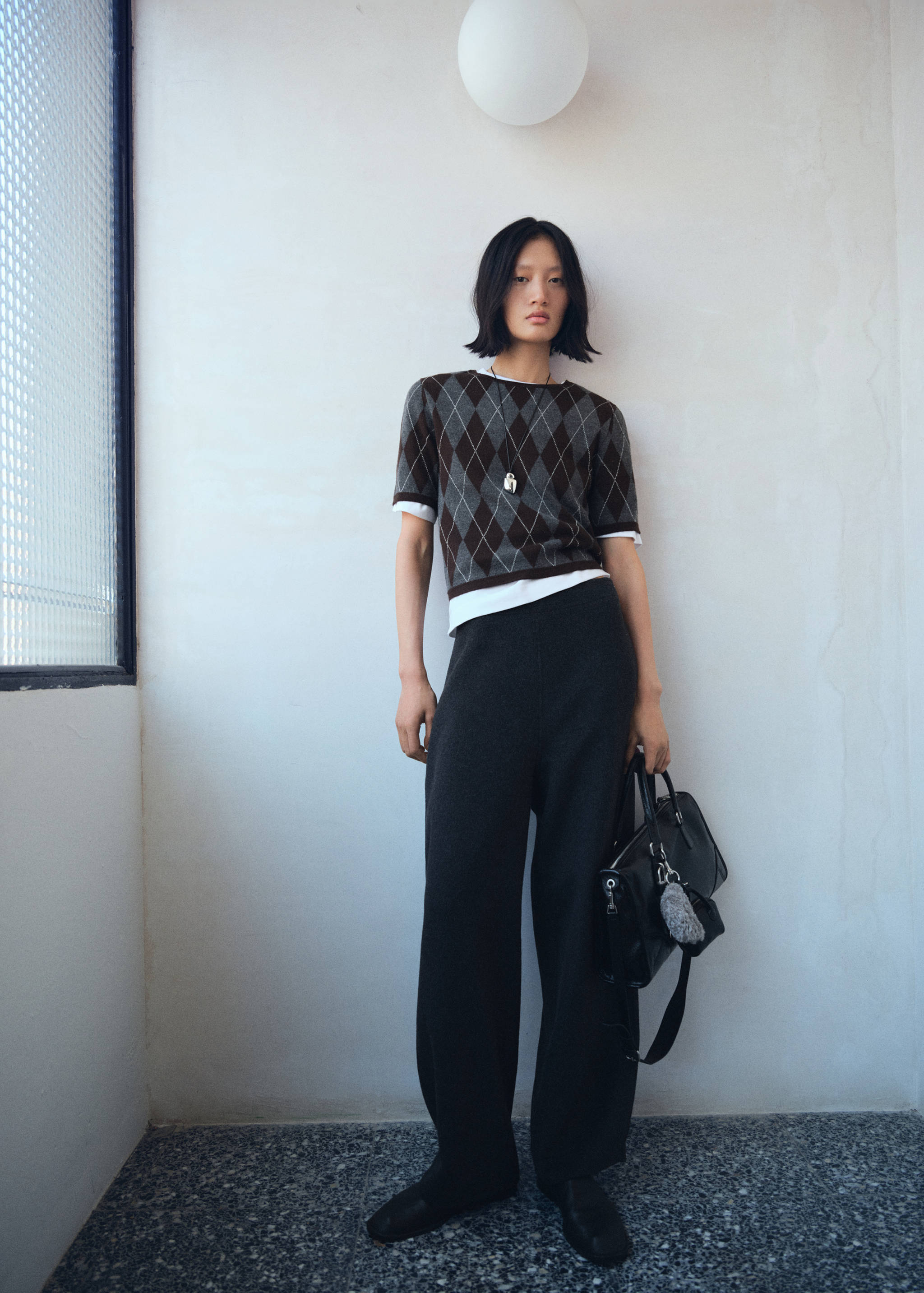 Short-sleeved argyle sweater - General plane