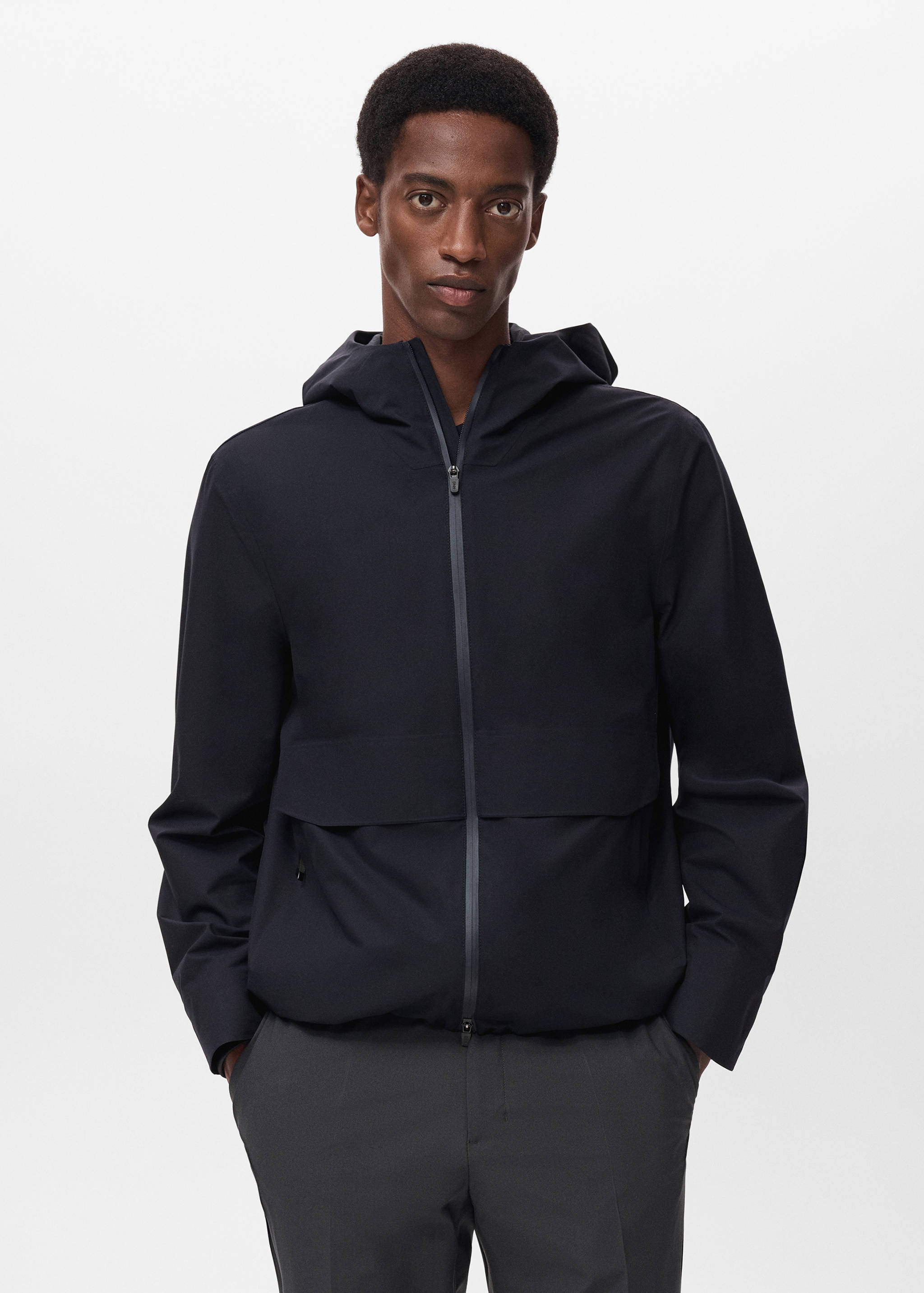 Water-repellent hooded jacket - Medium plane