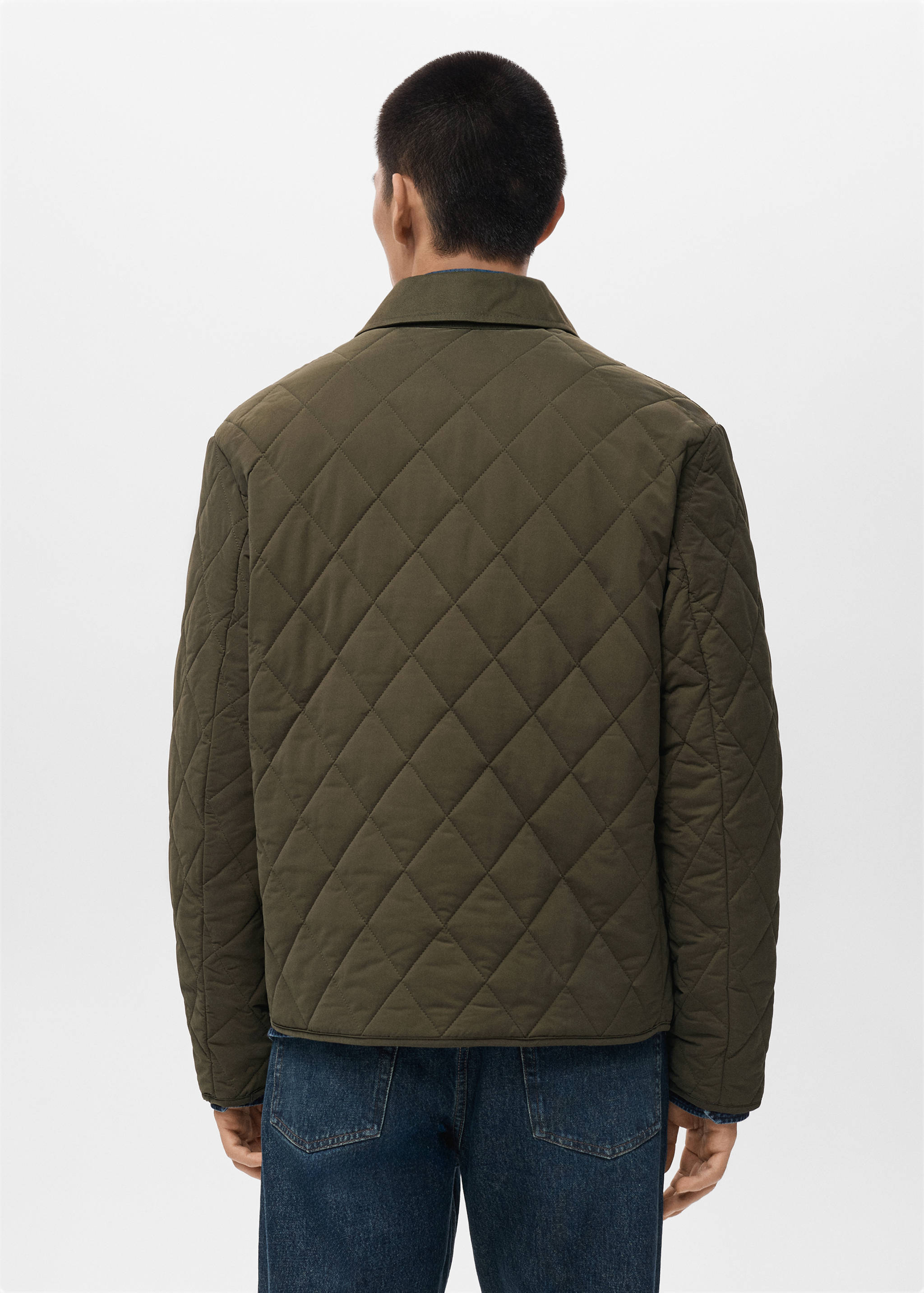 Quilted water repellent jacket - Reverse of the article