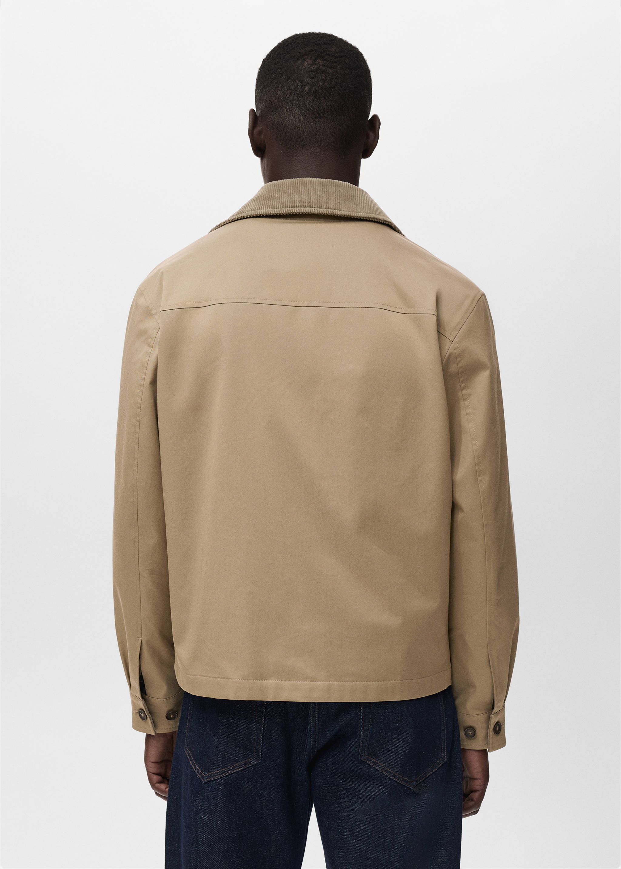 Water-repellent jacket with corduroy collar - Reverse of the article