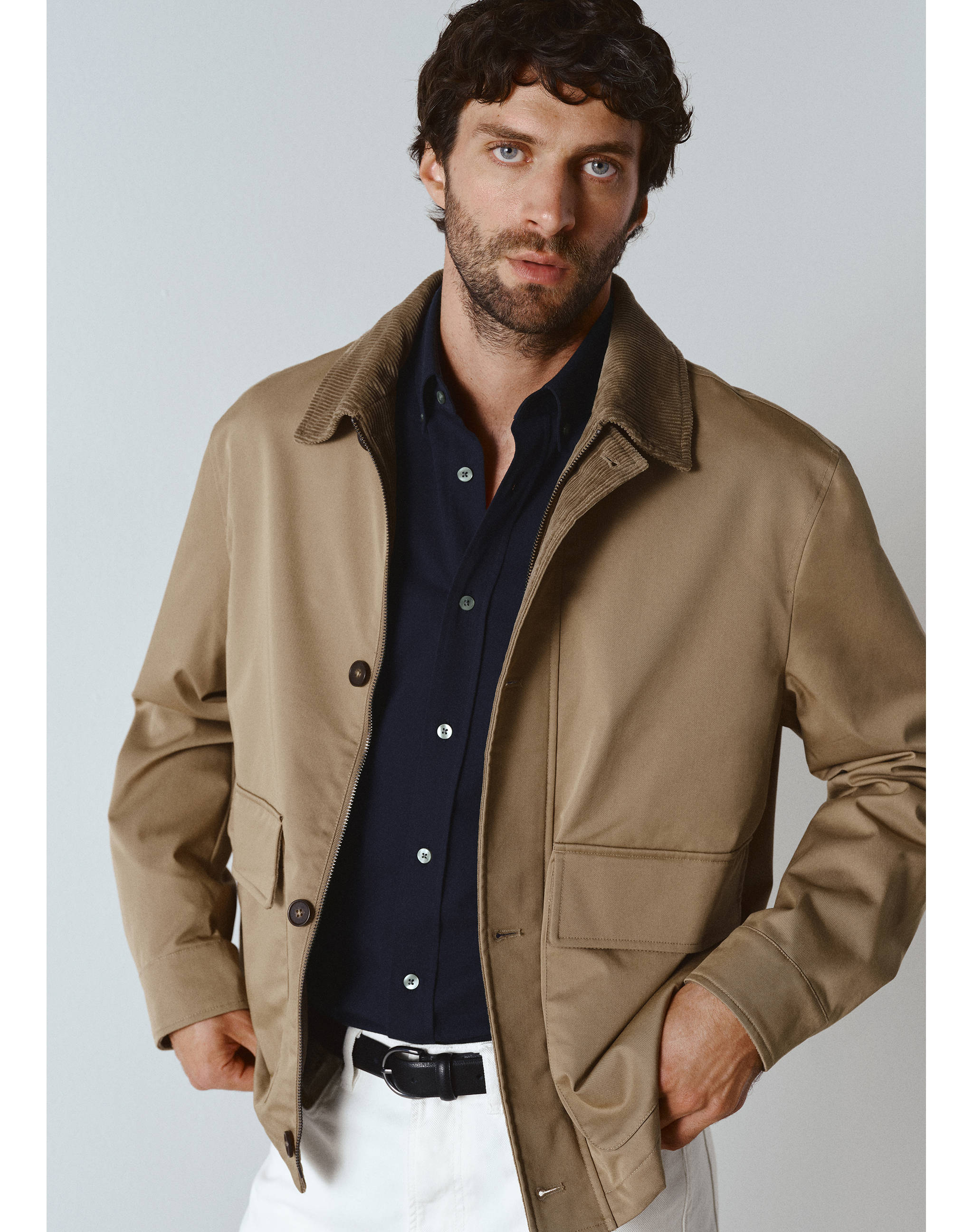 Water-repellent jacket with corduroy collar - Details of the article 3