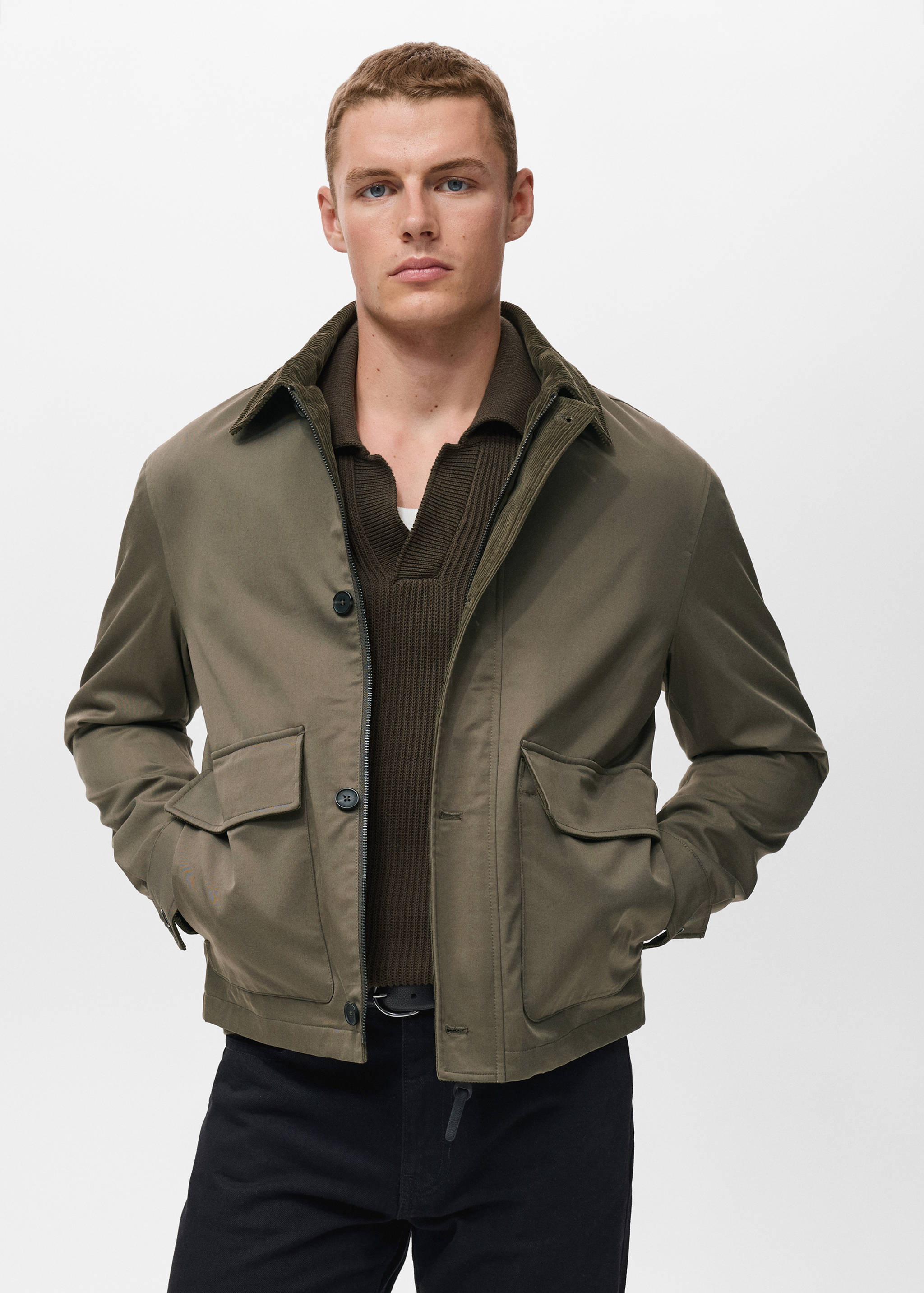 Water-repellent jacket with corduroy collar - Medium plane