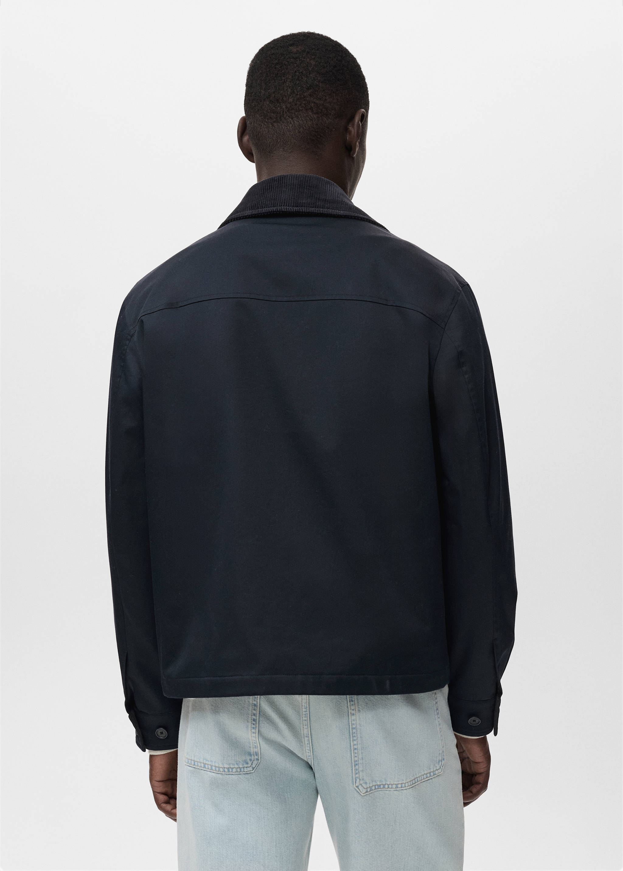 Water-repellent jacket with corduroy collar - Reverse of the article