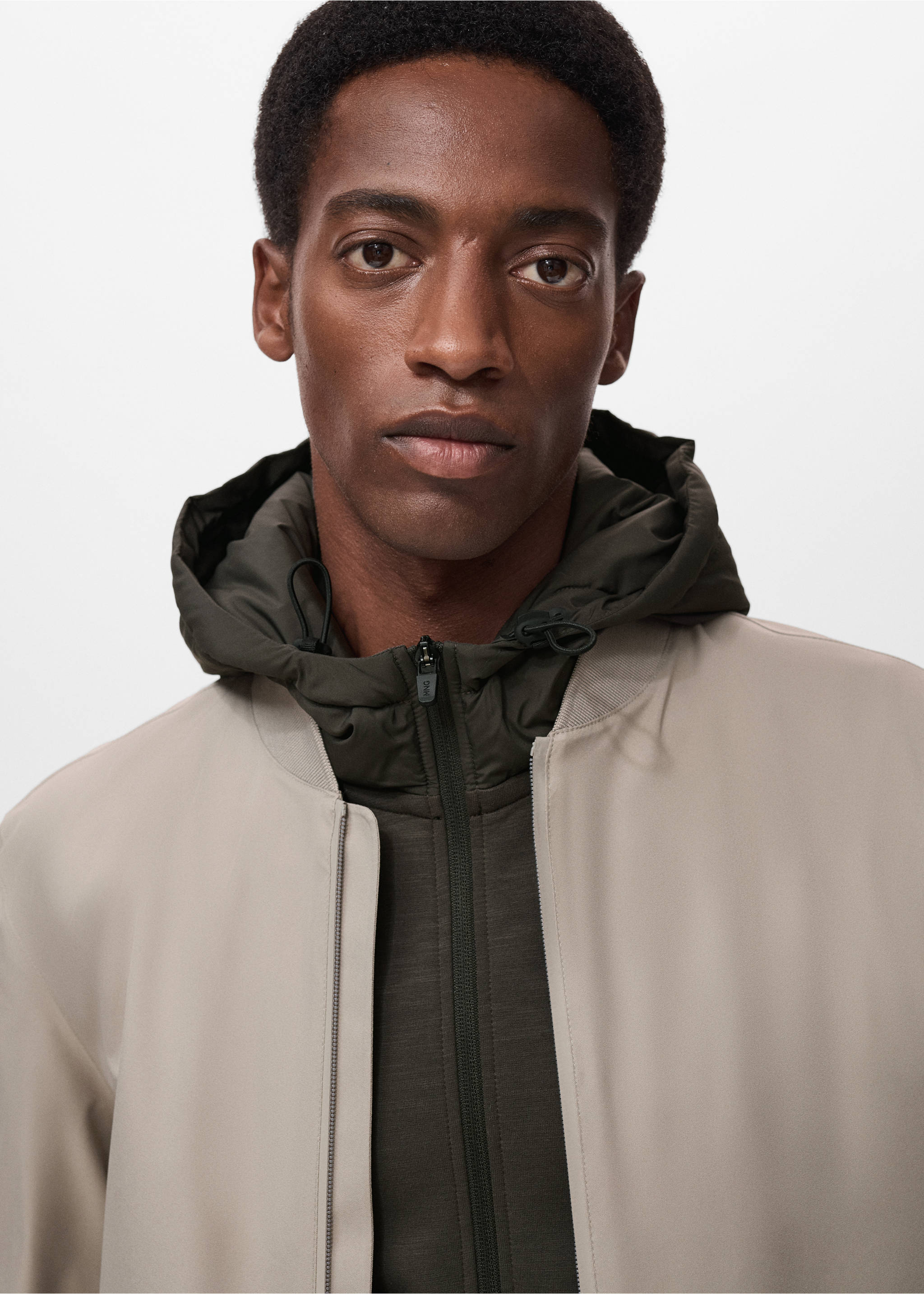Veste bomber format compact waterproof - Détail de l'article 1, Gris glacé. Ref: 17005976-00.