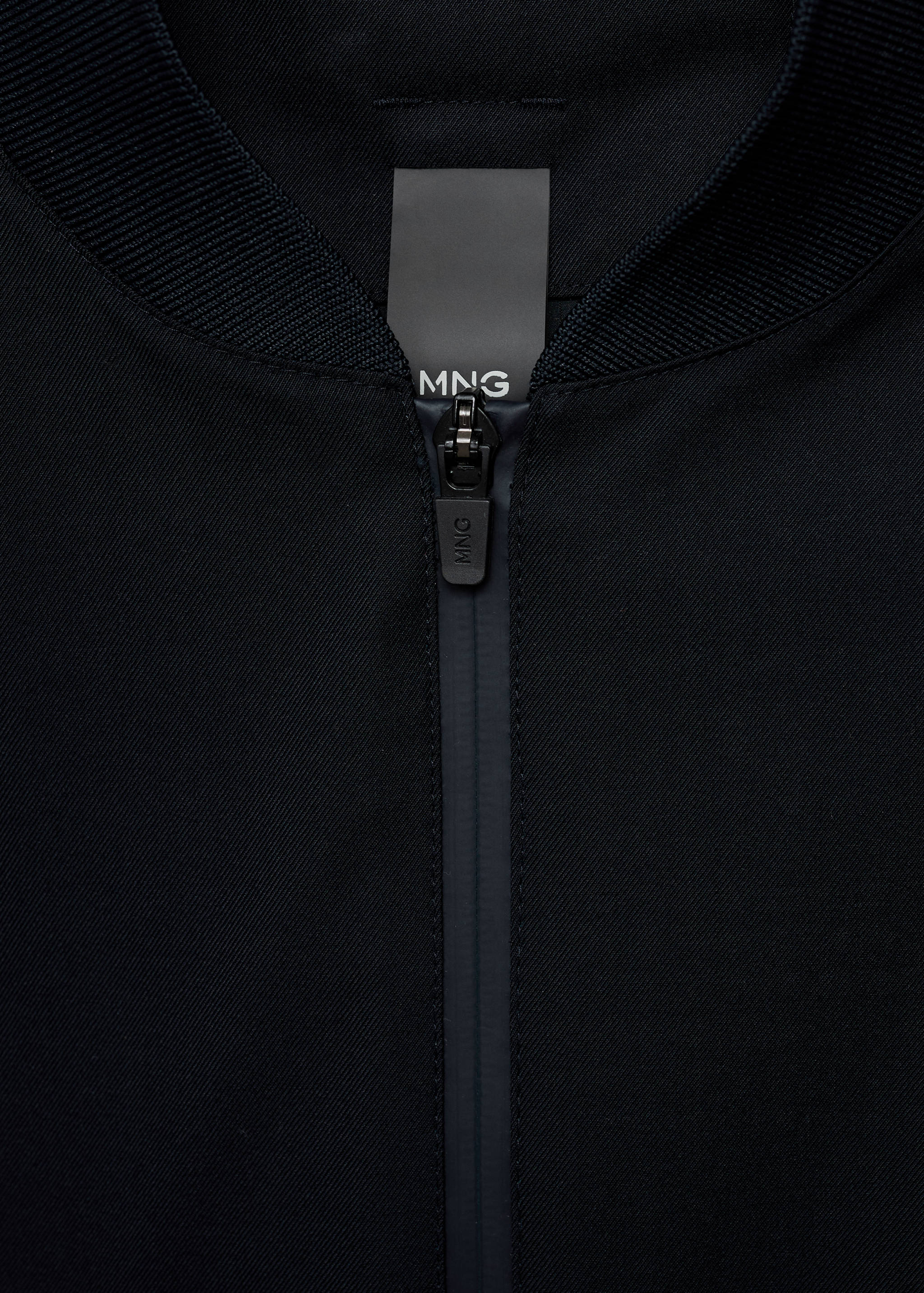 Packable water-repellent bomber jacket - Details of the article 0