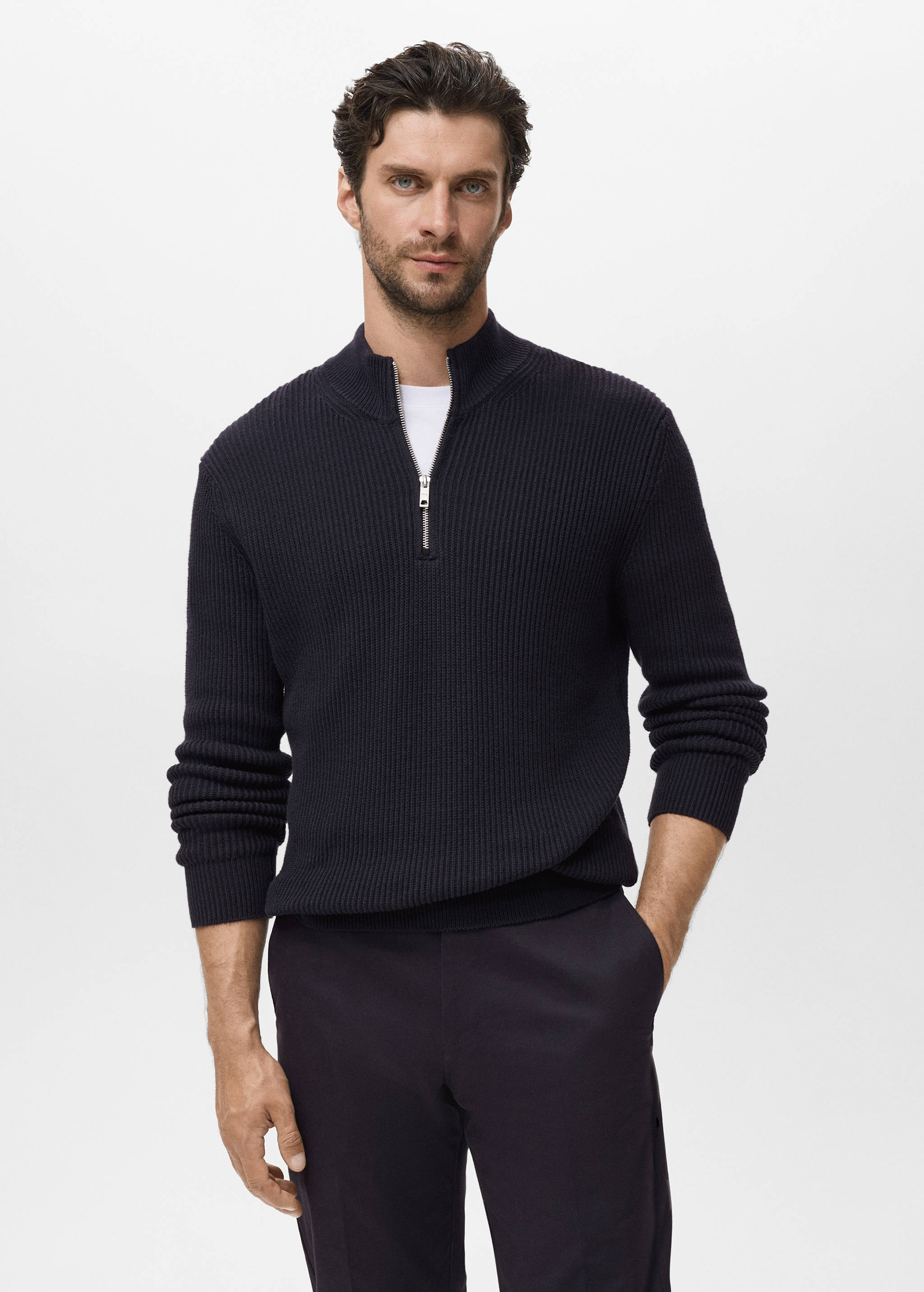 Pull 100 % coton col cheminée - Plan moyen