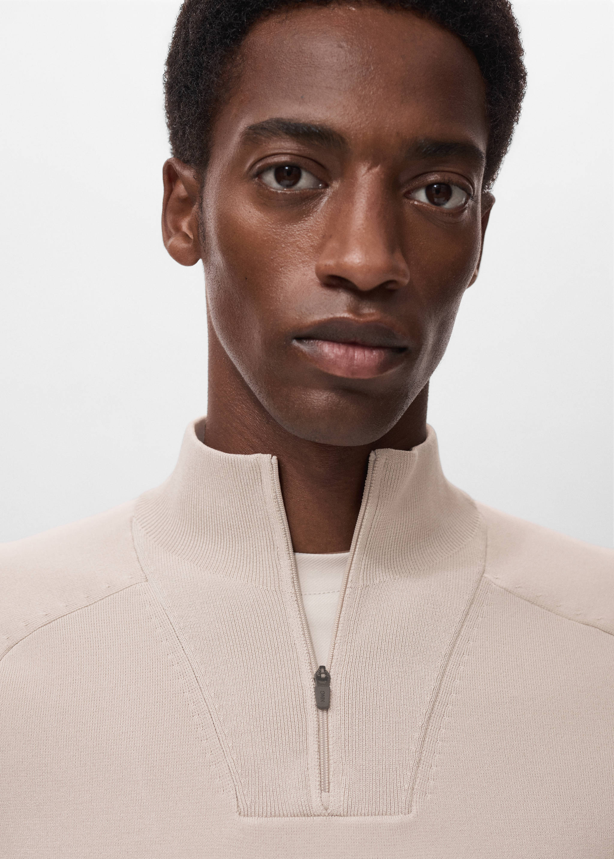 Pull-over respirant col zippé - Détail de l'article 1