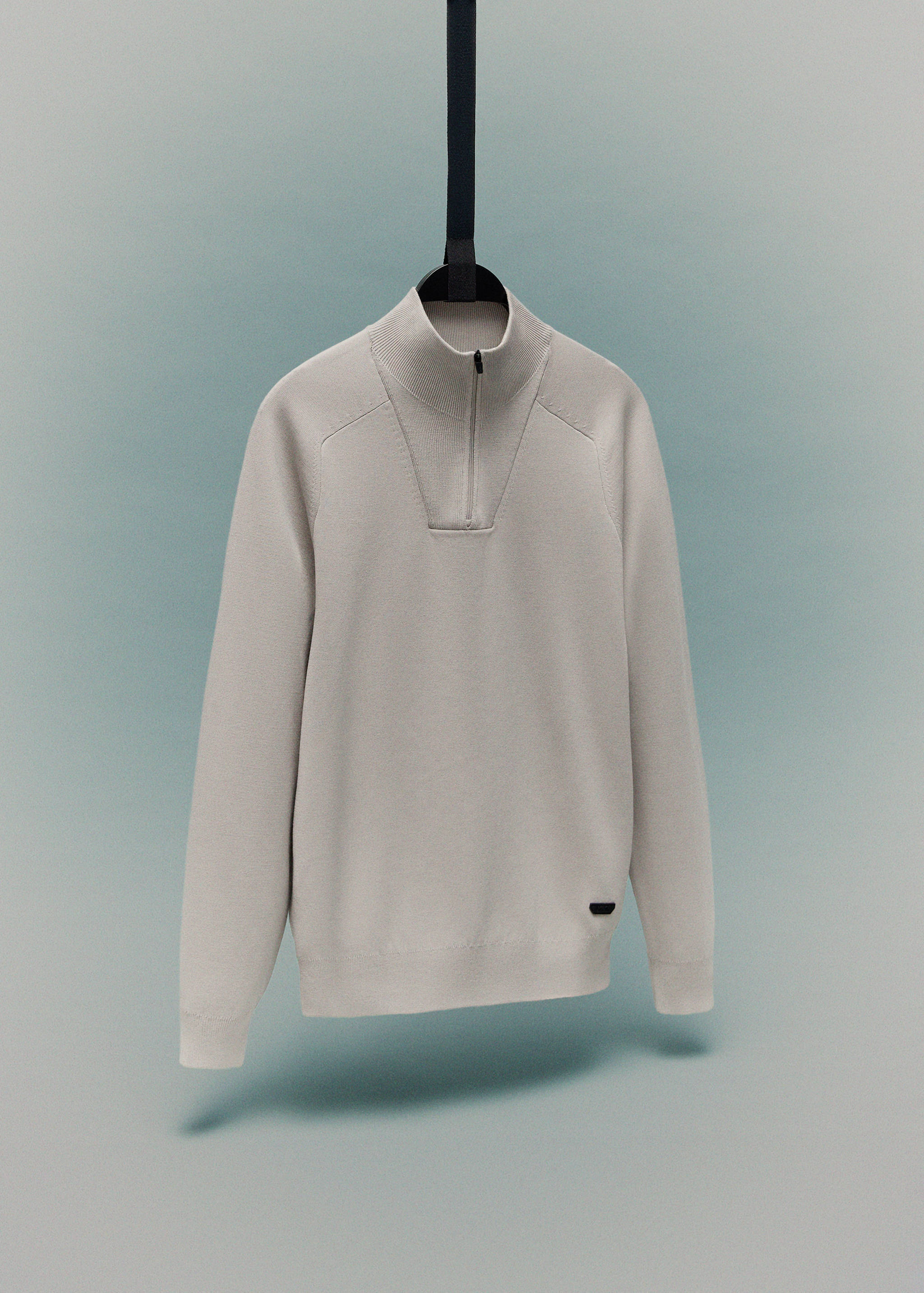 Pull-over respirant col zippé - Détail de l'article 9