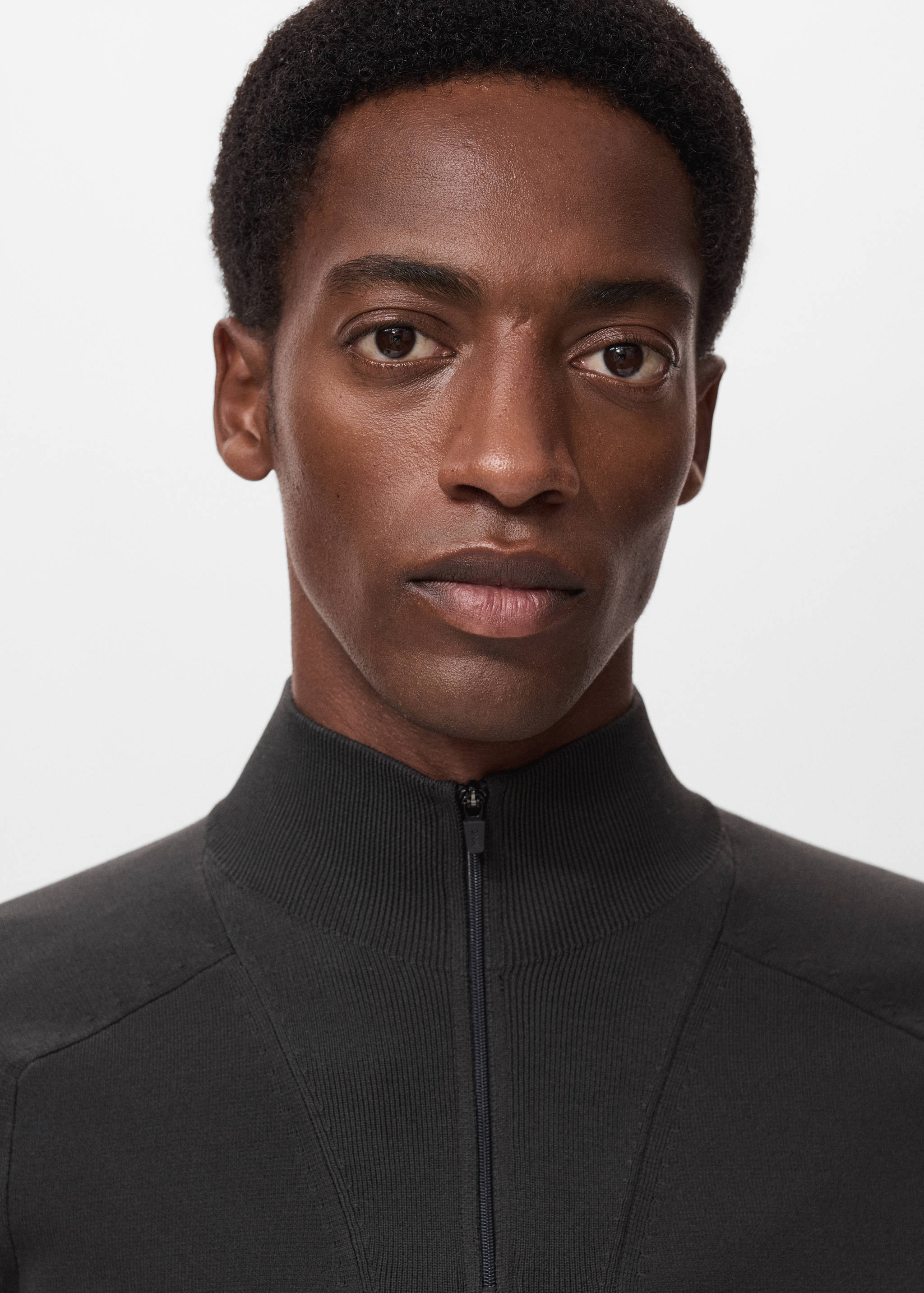 Pull-over respirant col zippé - Détail de l'article 1