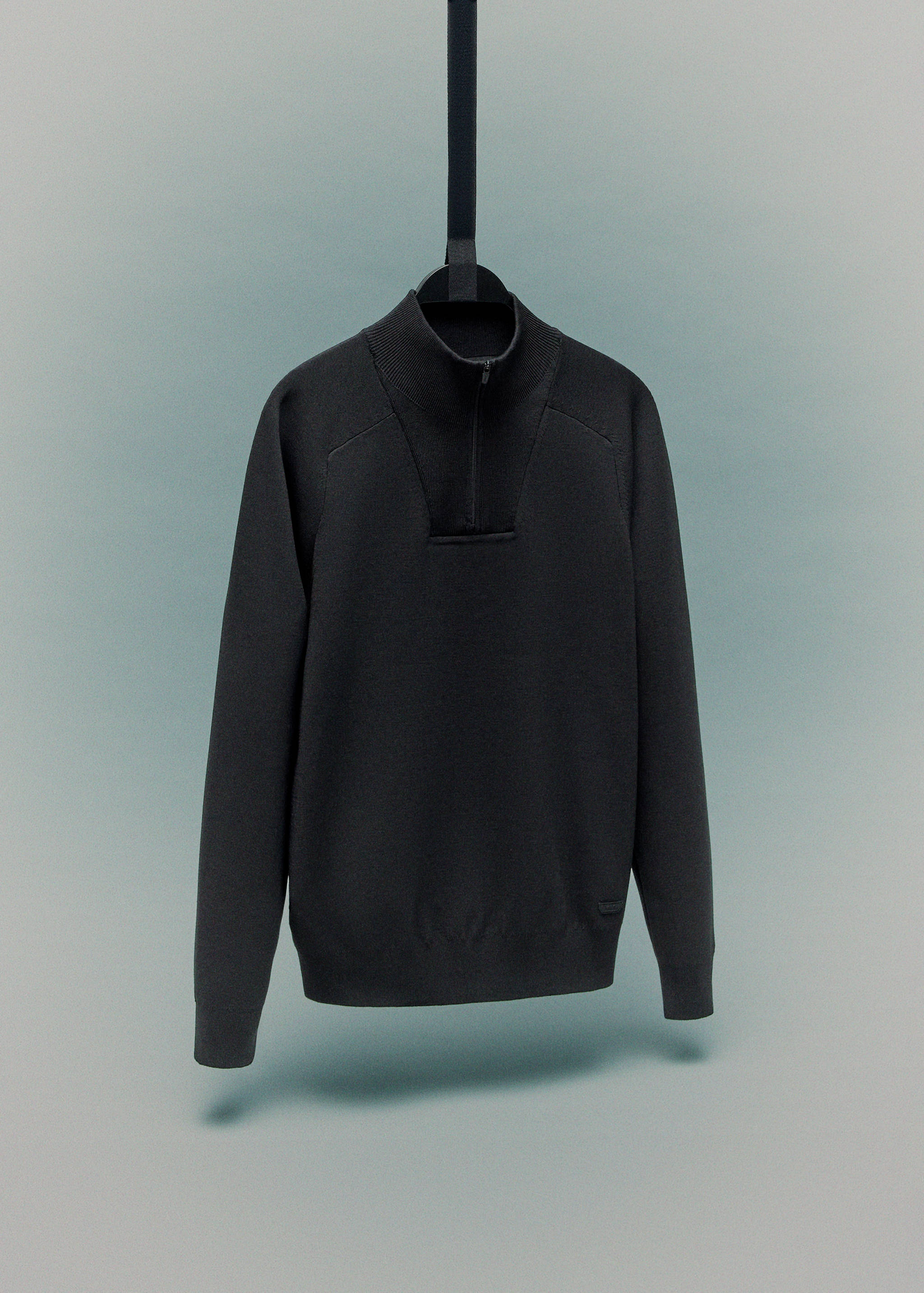 Pull-over respirant col zippé - Détail de l'article 9