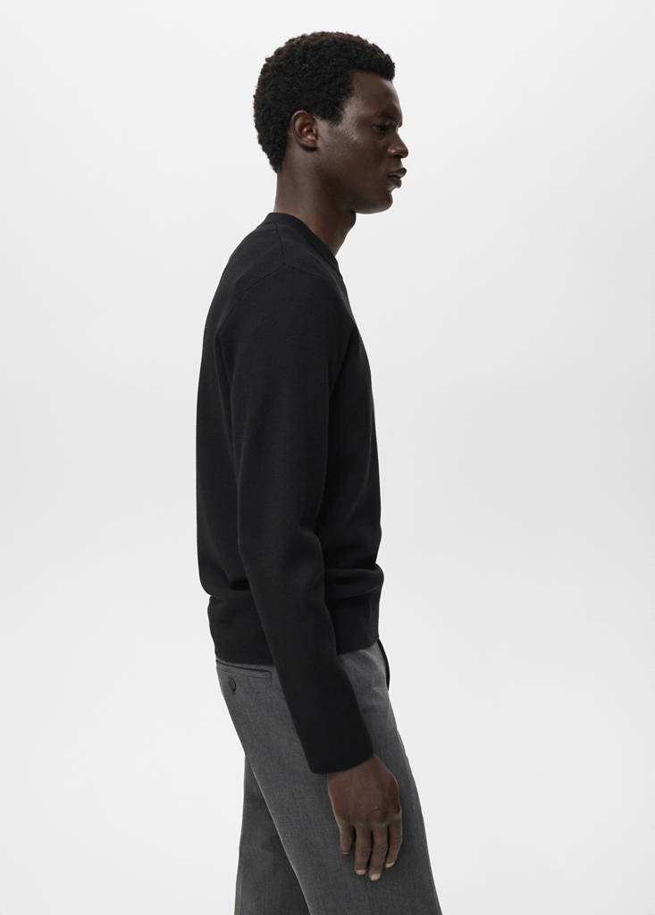 Medium-knit regular-fit sweater — Black
