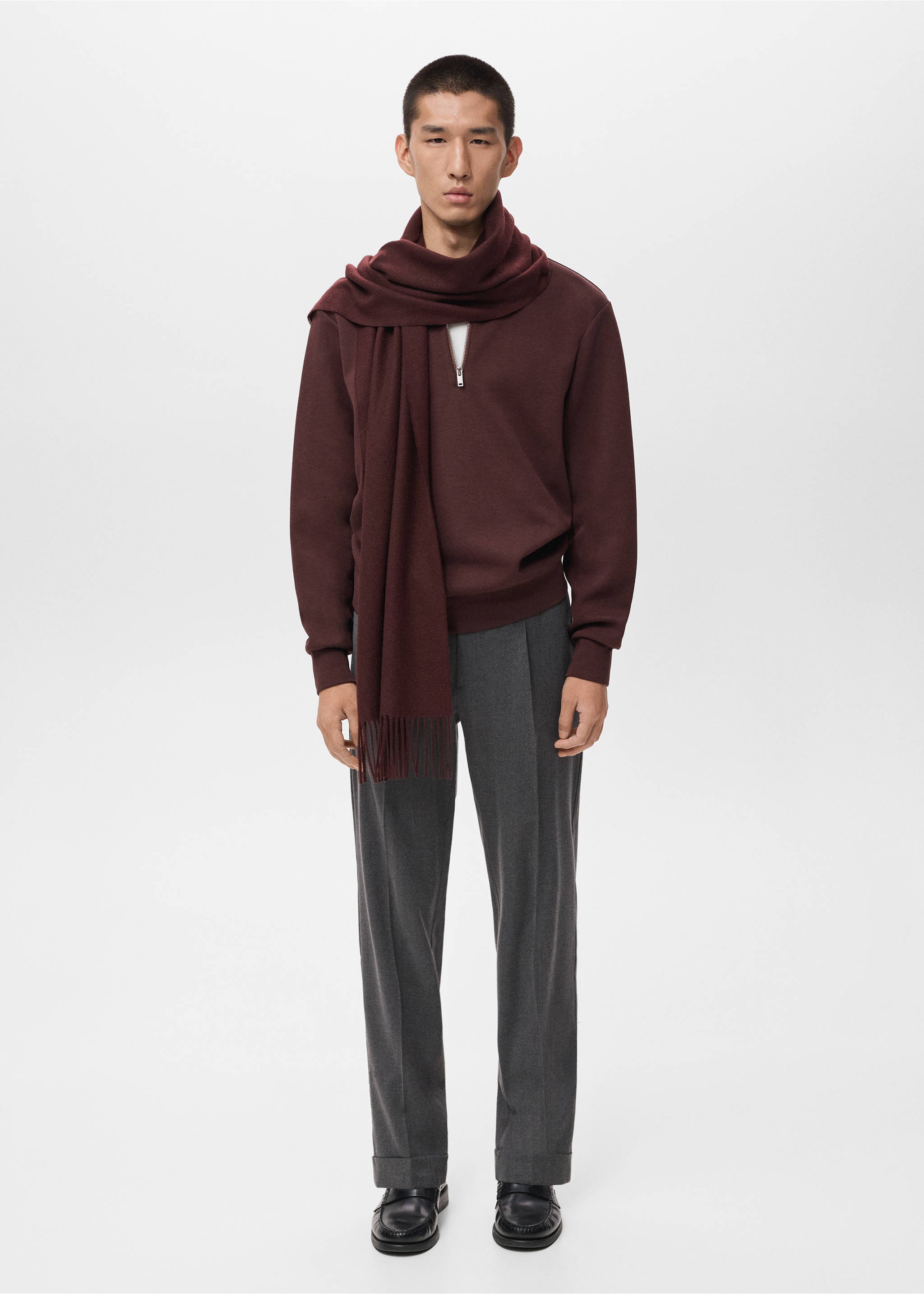 Sudadera regular fit cuello cremallera - Plano general, Vino. Ref: 17005982-00.