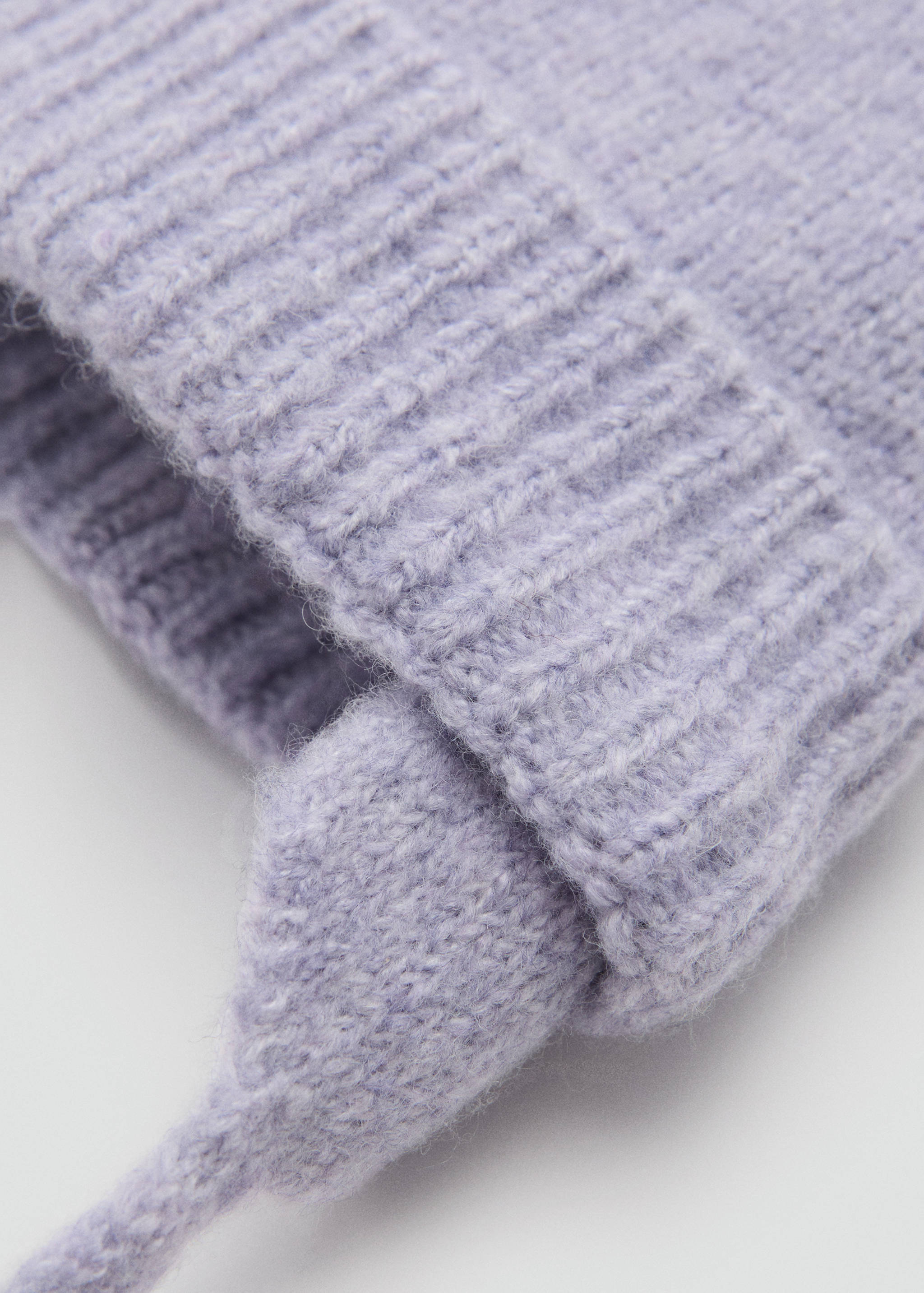 Cappello maglia nappa - Piano medio