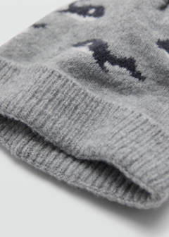 Knitted bobble hat — Grey 2