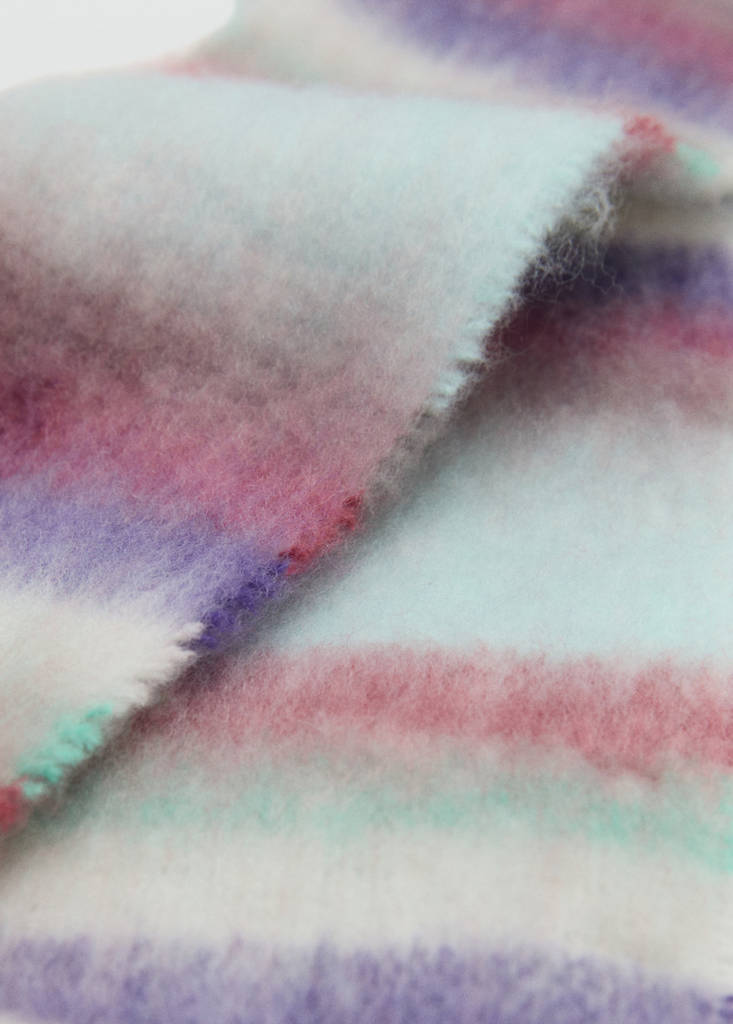 Striped knit scarf — Blue
