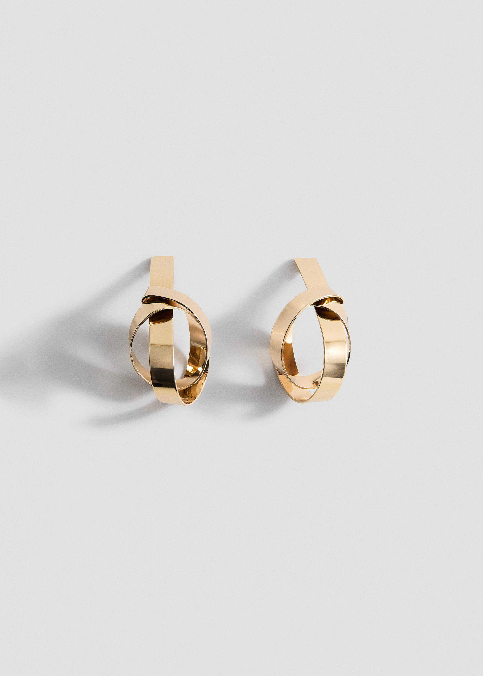 Intertwined knot earrings - Article without model