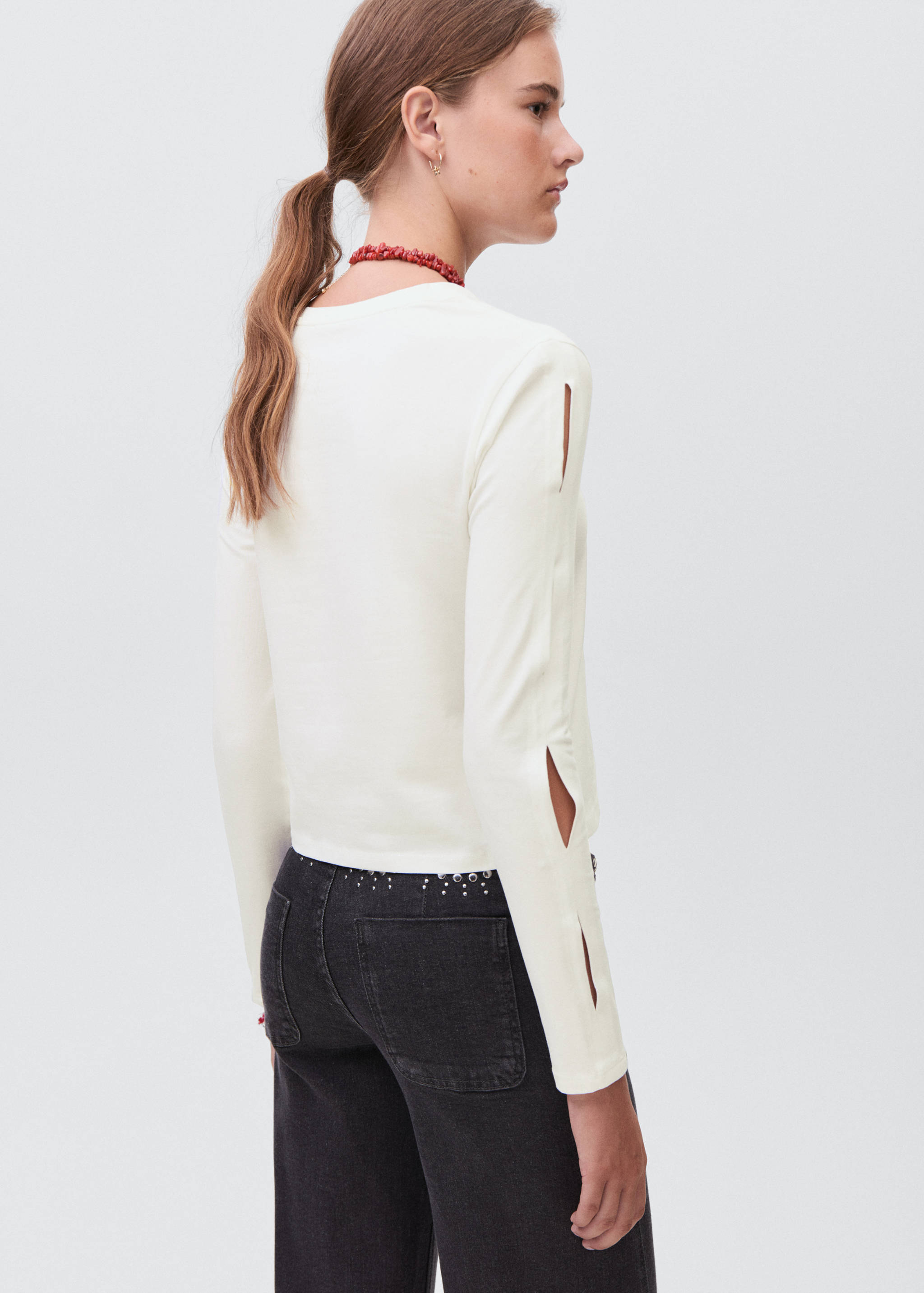 قميص مقصوص - الجهة الخلفية للمنتج