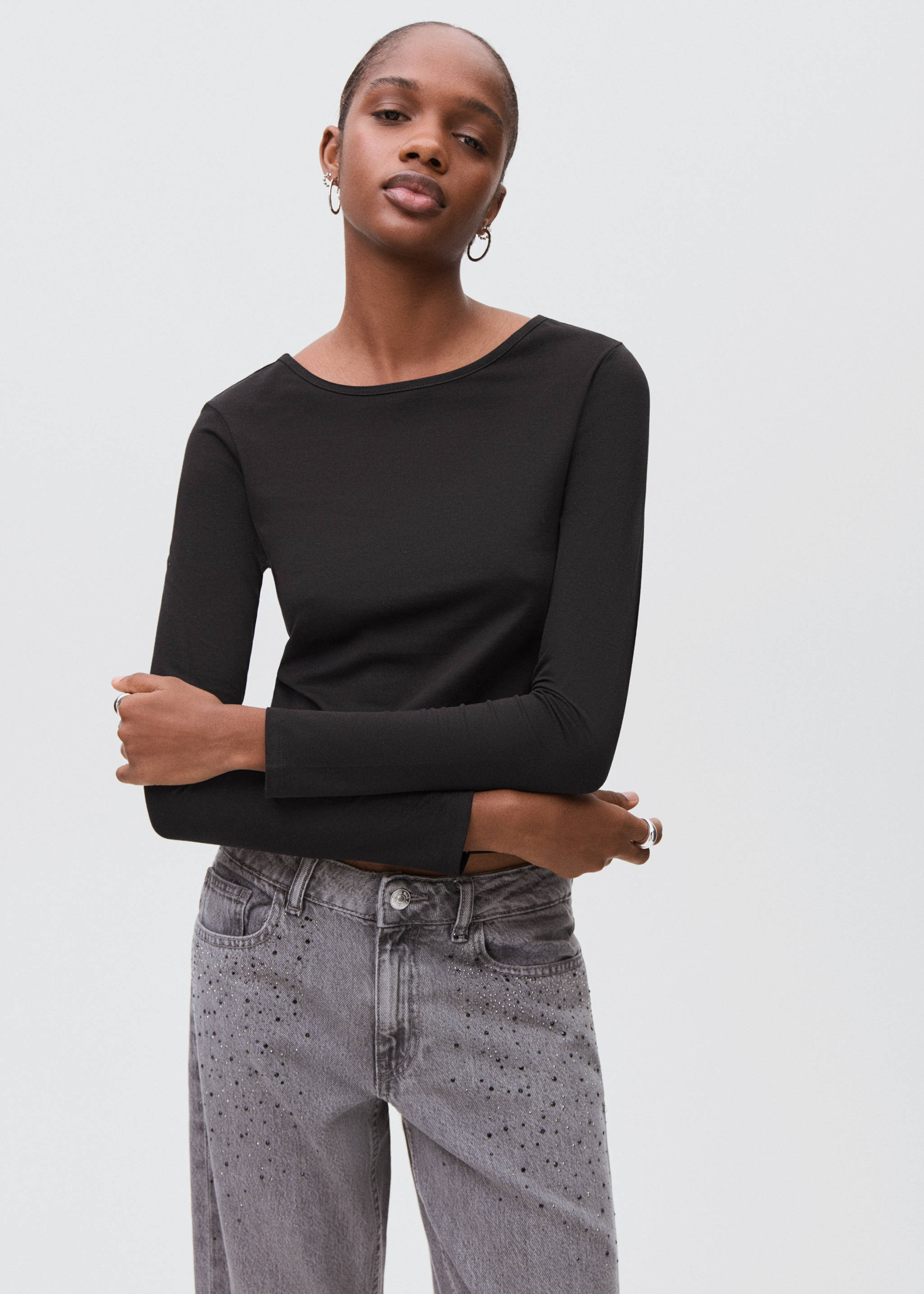 Camiseta abertura espalda - Plano medio