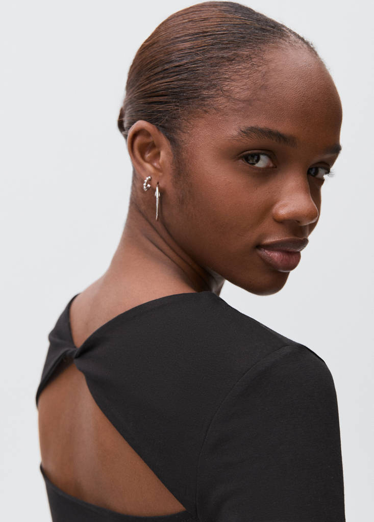 T-shirt with open back — Black