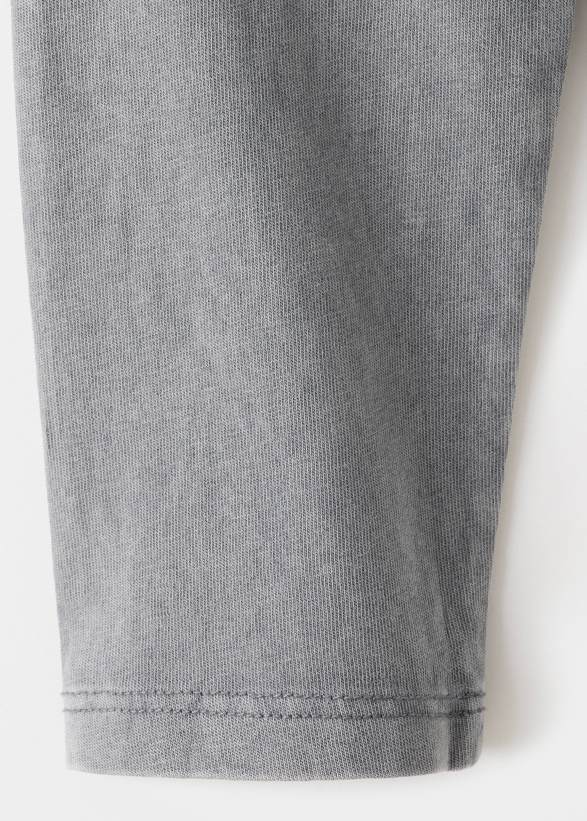 T-shirt met kralendetail - Detail van het artikel 0