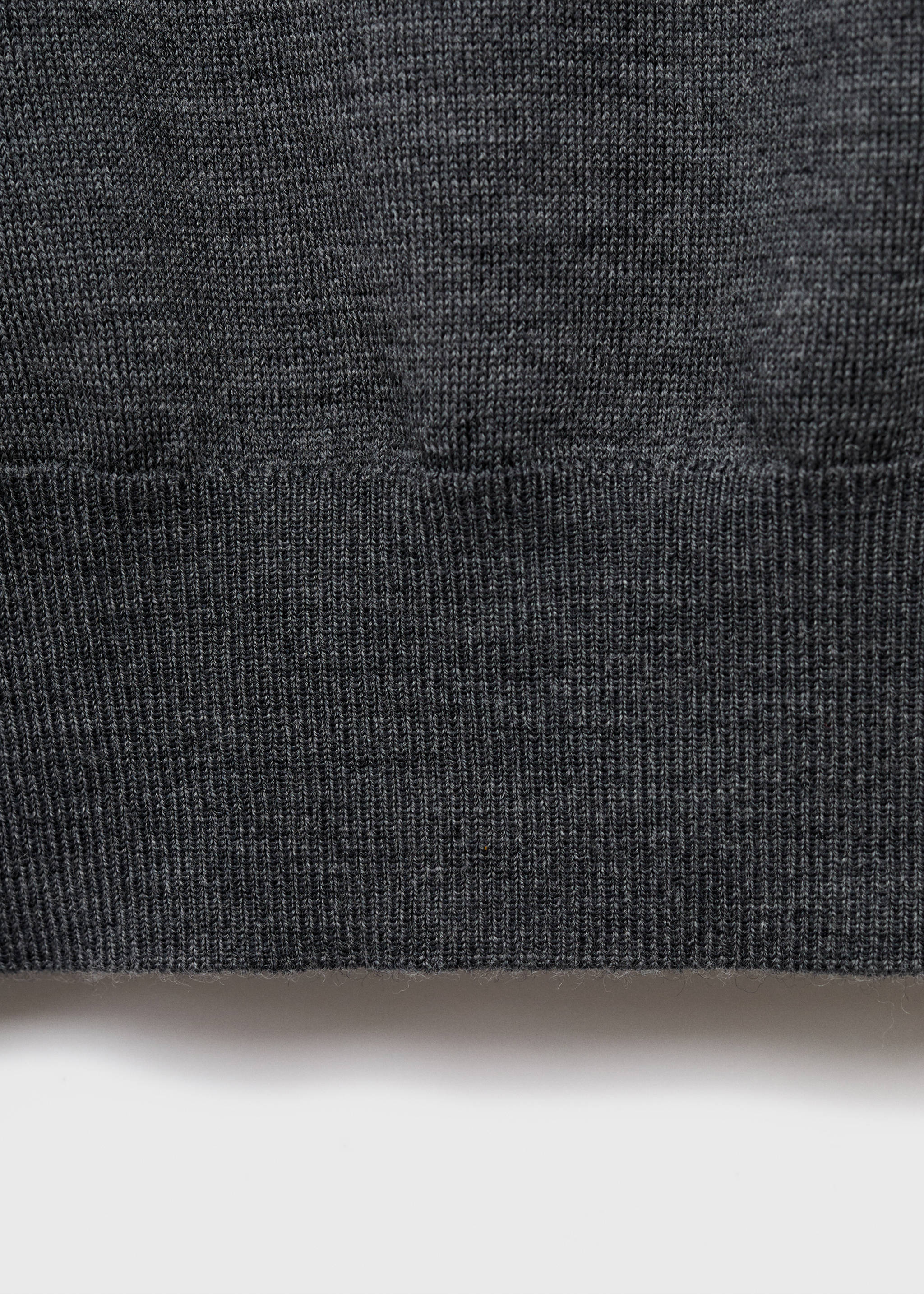 100% merino wool sweater - Details of the article 0, Medium Heather Grey. Ref: 17006360-00.