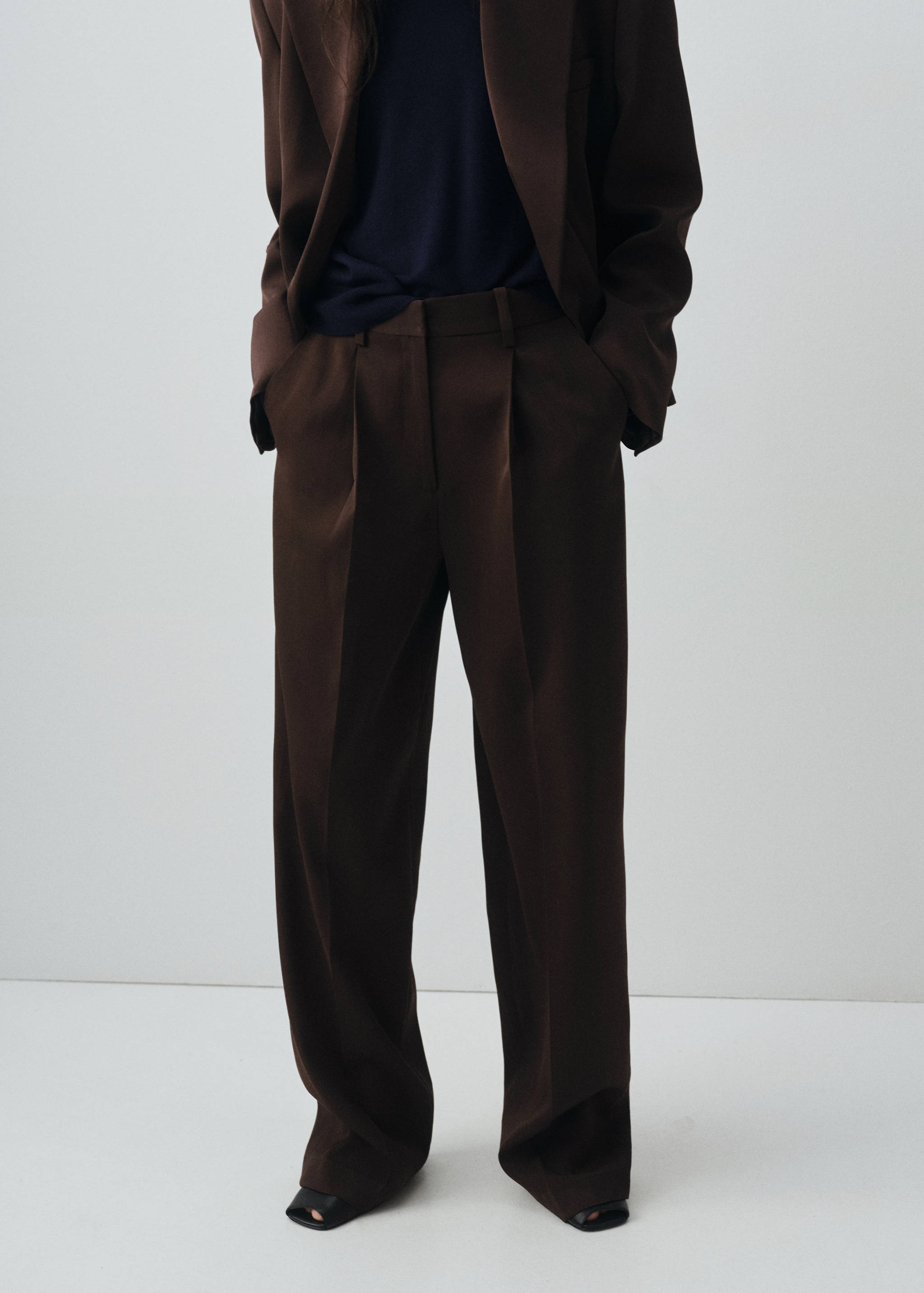 Pleated straight-leg suit pants - Medium plane