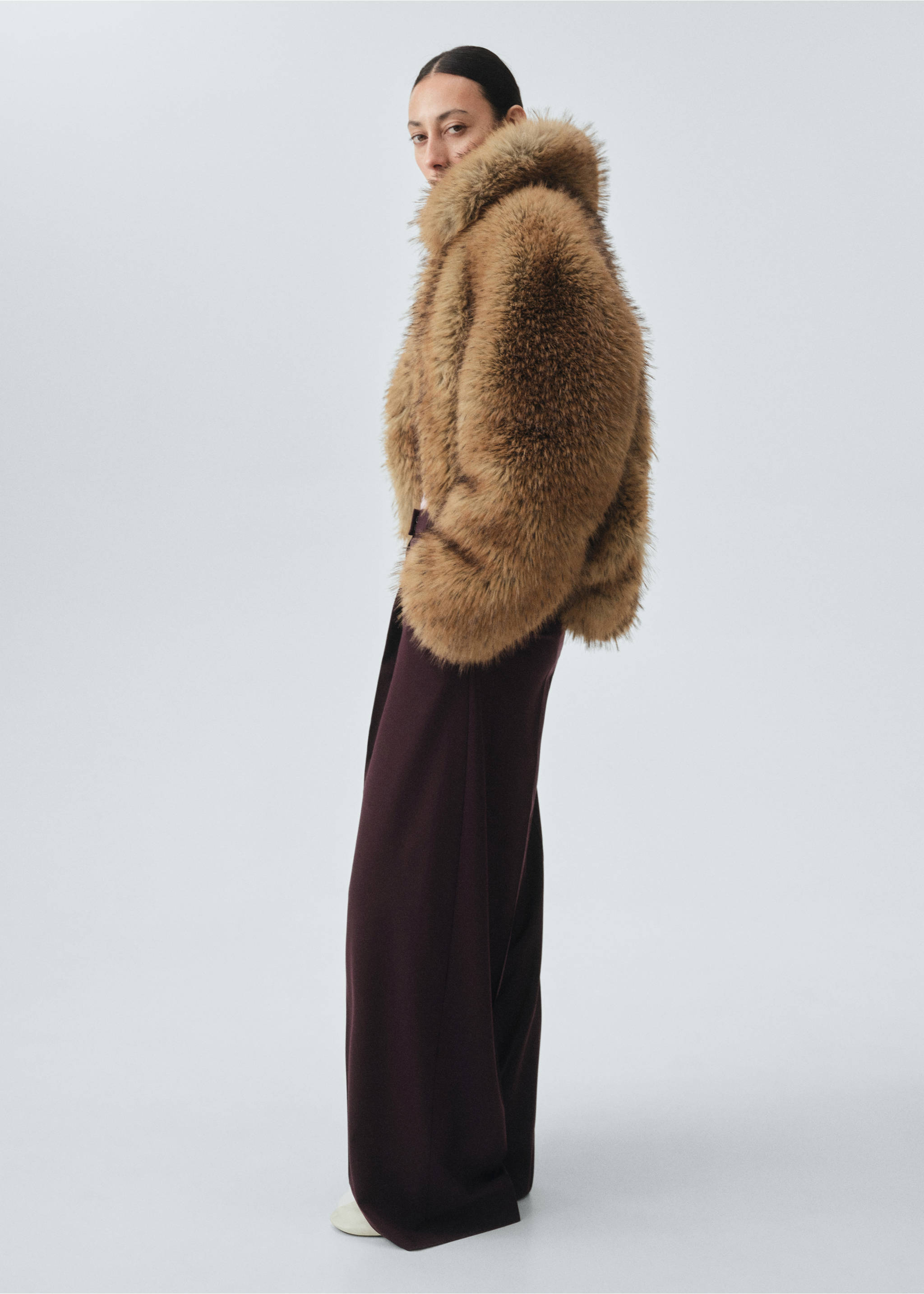 Straight wool suit trousers - Details of the article 2, Maroon. Ref: 17006368-00.
